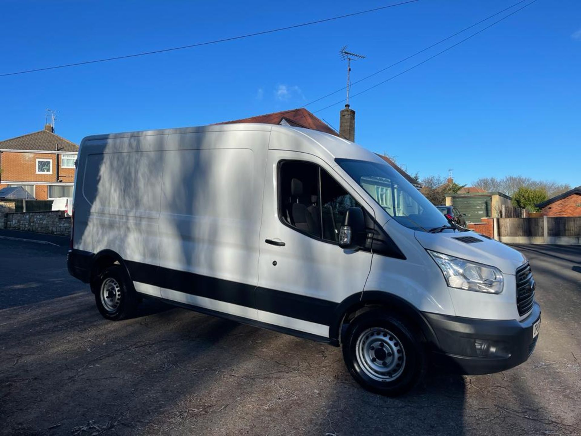 2016 Ford Transit 350 2.2 Diesel WHITE PANEL VAN *NO VAT* - Image 2 of 19