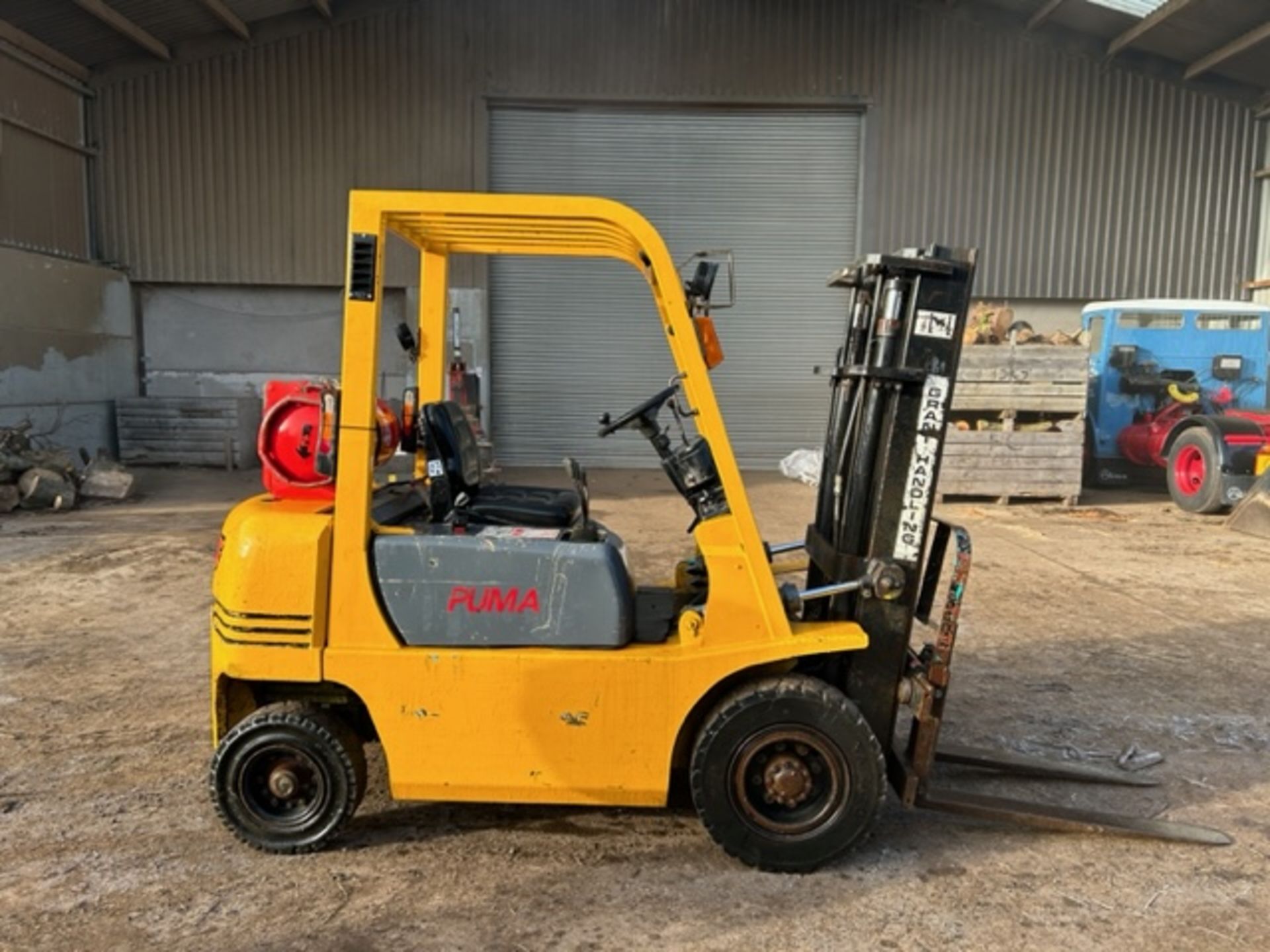 2001 PUMA FG20-3 GAS POWERED FORKLIFT *PLUS VAT* - Image 2 of 12