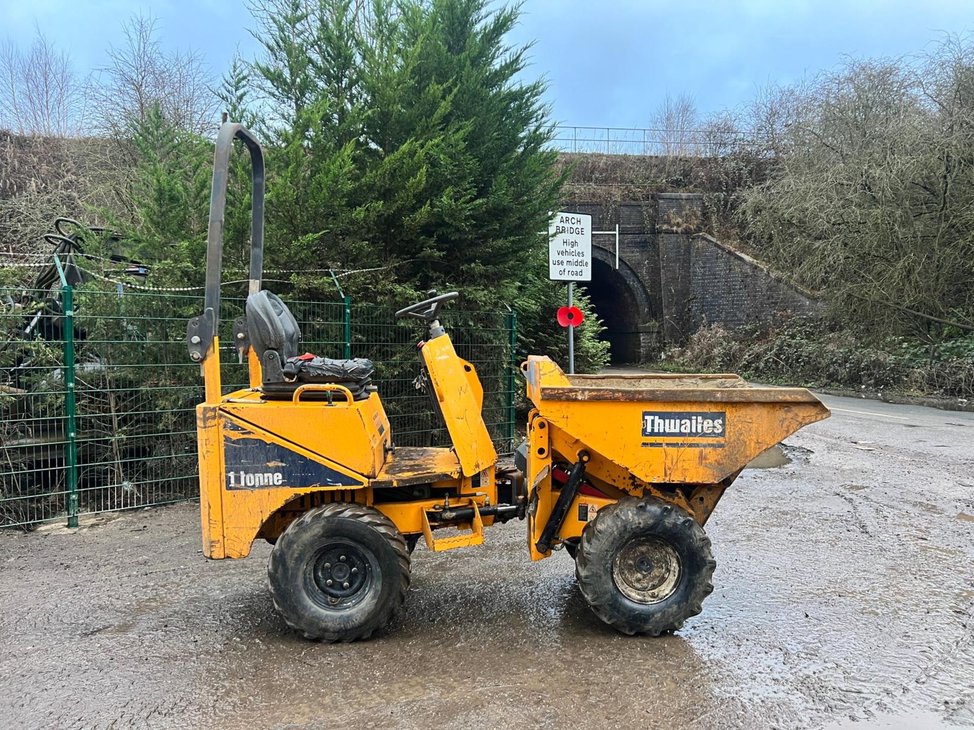 2011 Thwaites MACH201 4WD 1 Tonne High Tip Dumper *PLUS VAT* - Image 3 of 18