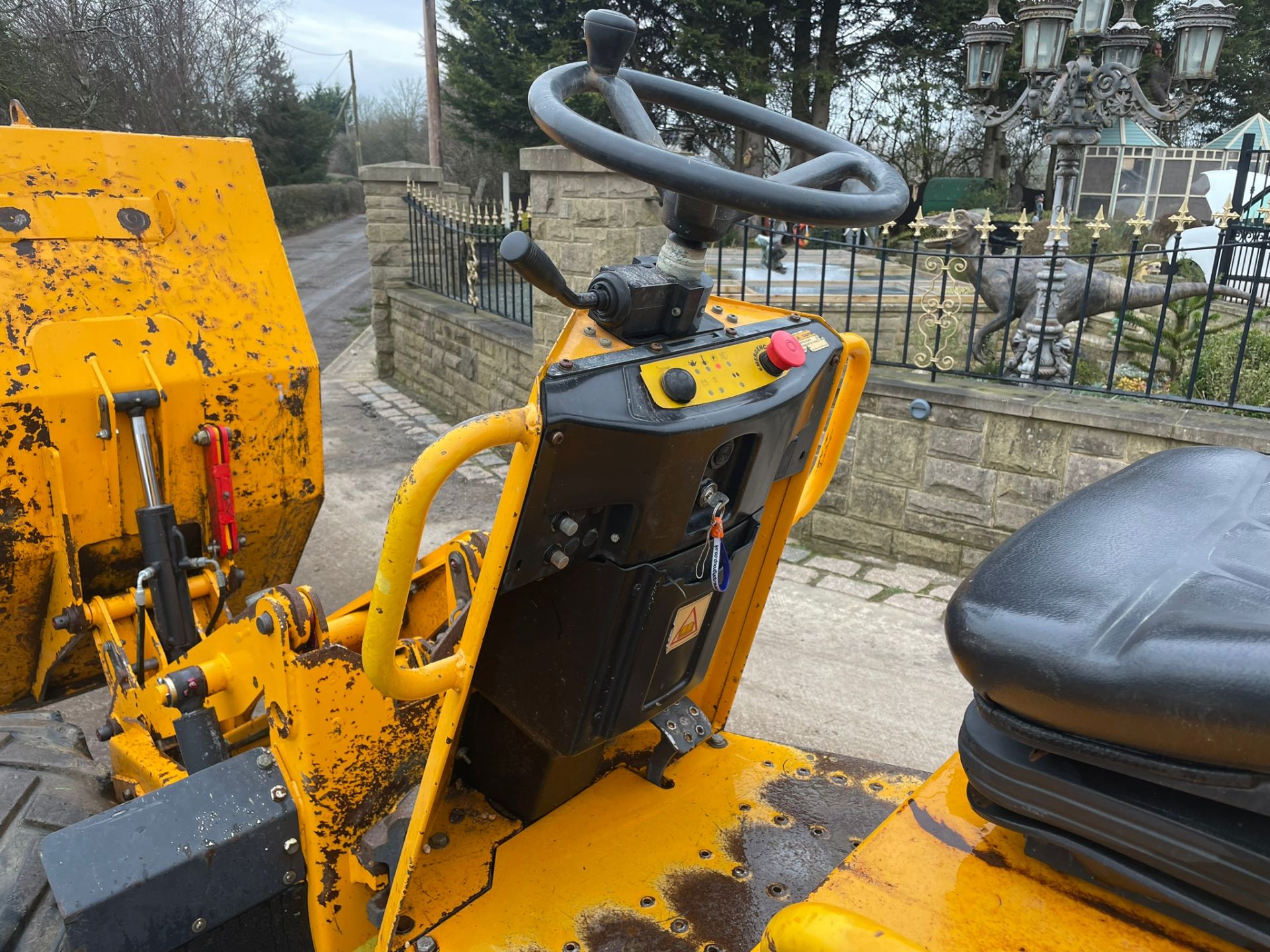 2010 Thwaites MACH201 4WD 1 Tonne High Tip Dumper *PLUS VAT* - Image 11 of 12