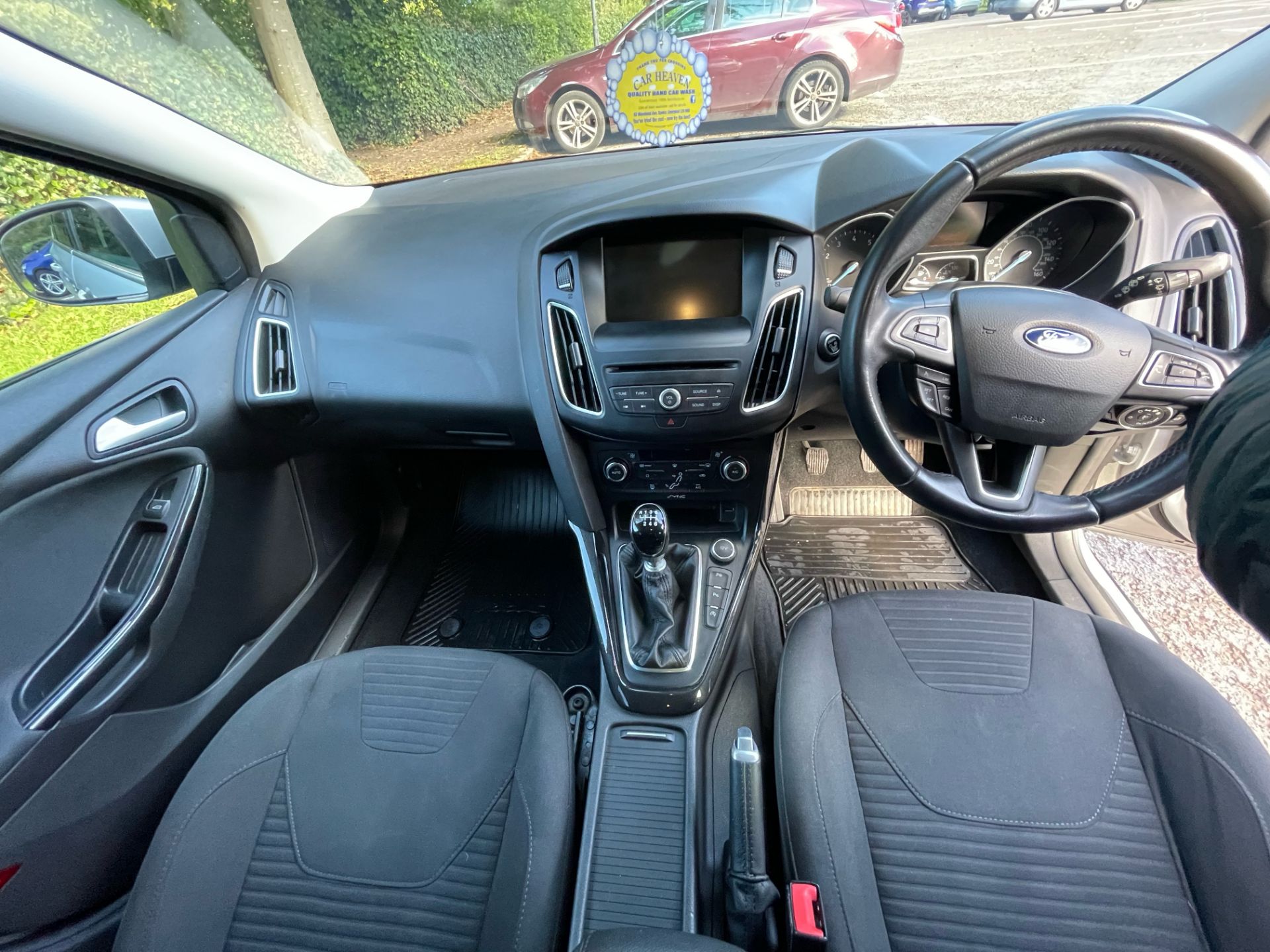 2015 FORD FOCUS TITANIUM SILVER HATCHBACK *NO VAT* - Image 10 of 12