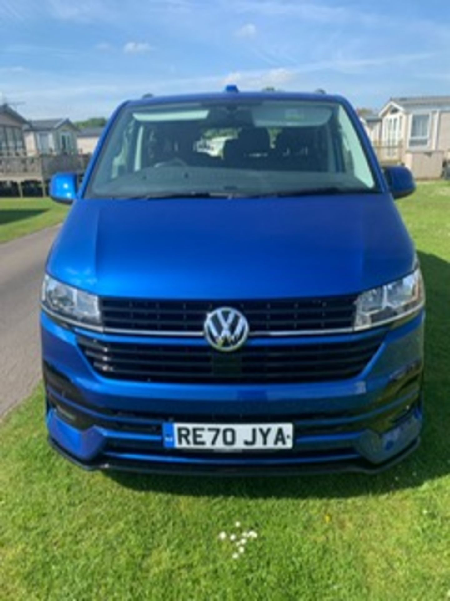 Ravenna Blue Metallic VOLKSWAGEN TRANSPORTER T30 H-LINE TDI S-A DSG, 150, Euro 6 *PLUS VAT* - Image 3 of 13