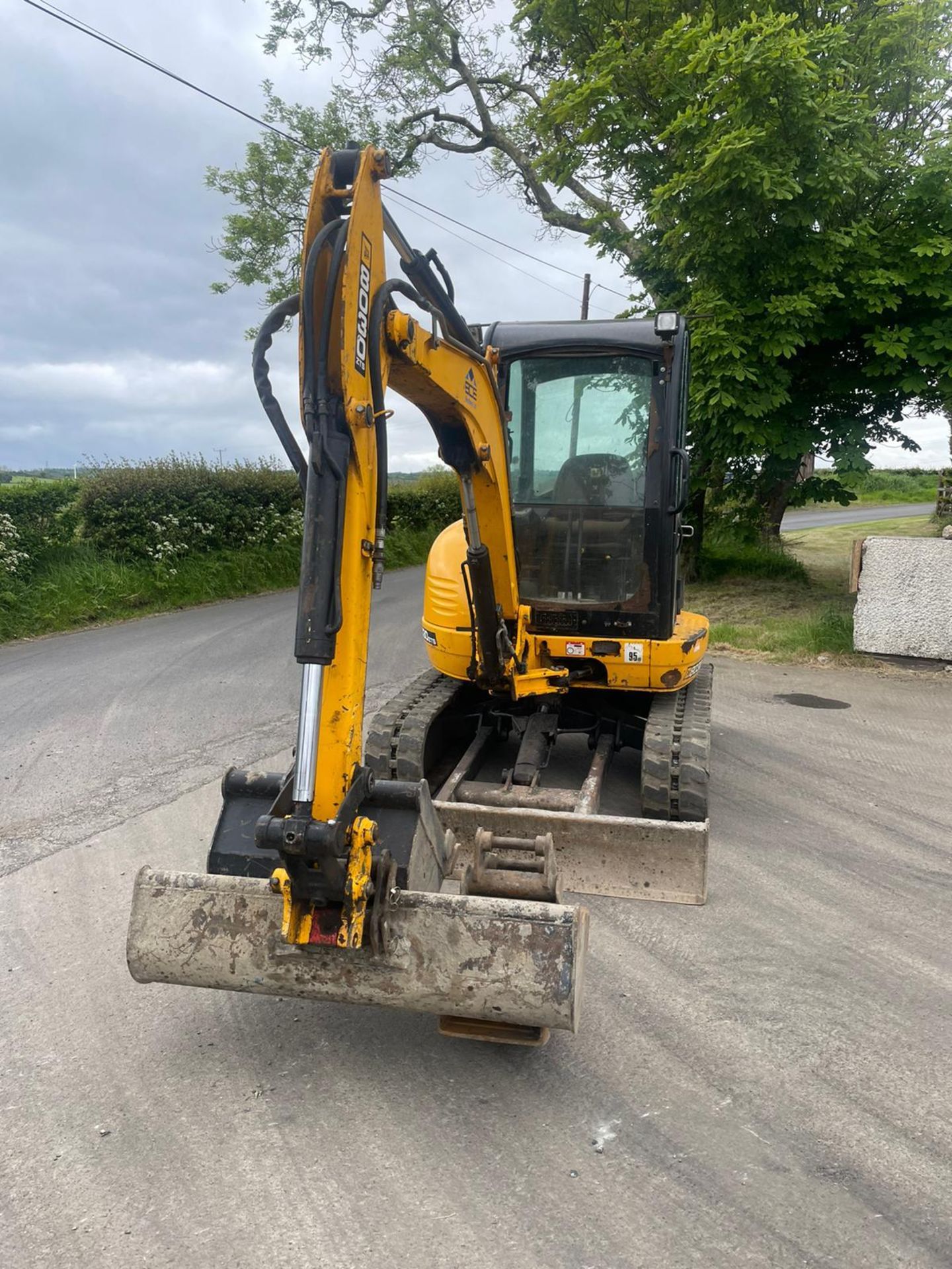 2013 JCB 8030ZTS 3 Tonne Mini Digger - X2 Buckets - Runs Drives Digs - Zero Tail Swing *PLUS VAT* - Image 2 of 5