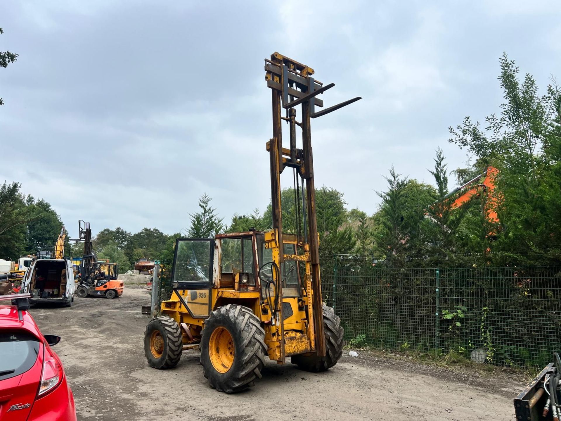 JCB 926 4 WHEEL DRIVE FORKLIFT, 3 STAGE CONTAINER SPEC MAST *PLUS VAT* - Image 6 of 14