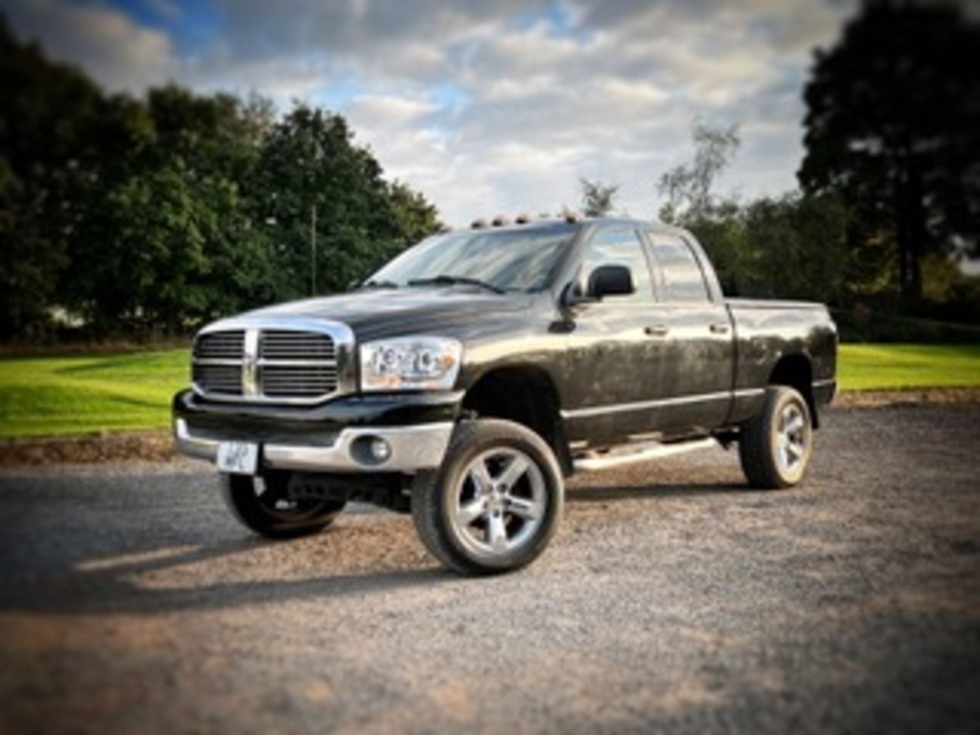 2006 Dodge Ram Pickup BLACK - 20” Rims with good tyres - Tonneau Cover *NO VAT*