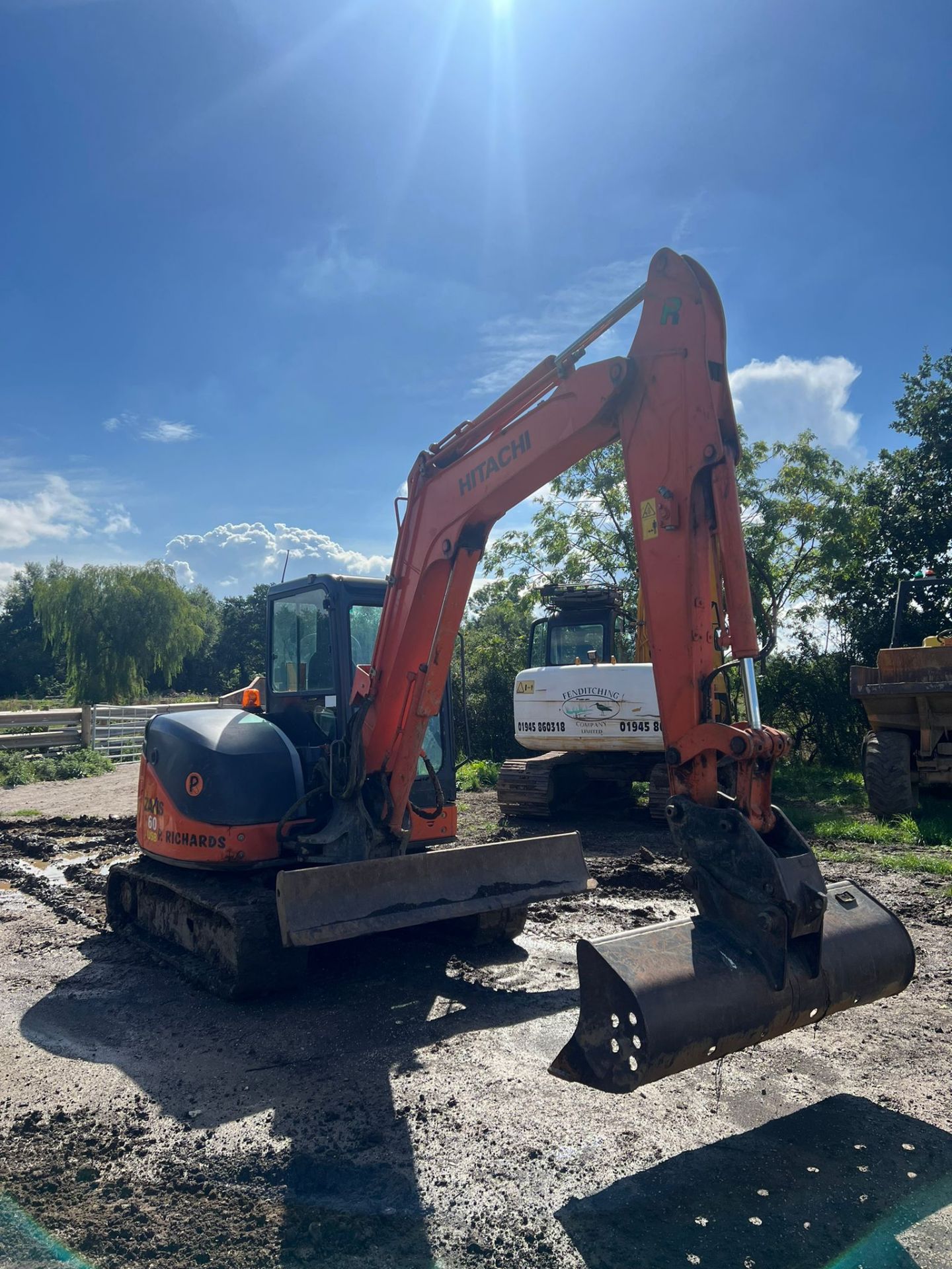 HITACH ZAXIS 60USB 6 TON EXCAVATOR, YEAR 2010, HYDRAULIC QUICK HITCH *PLUS VAT* - Image 2 of 7