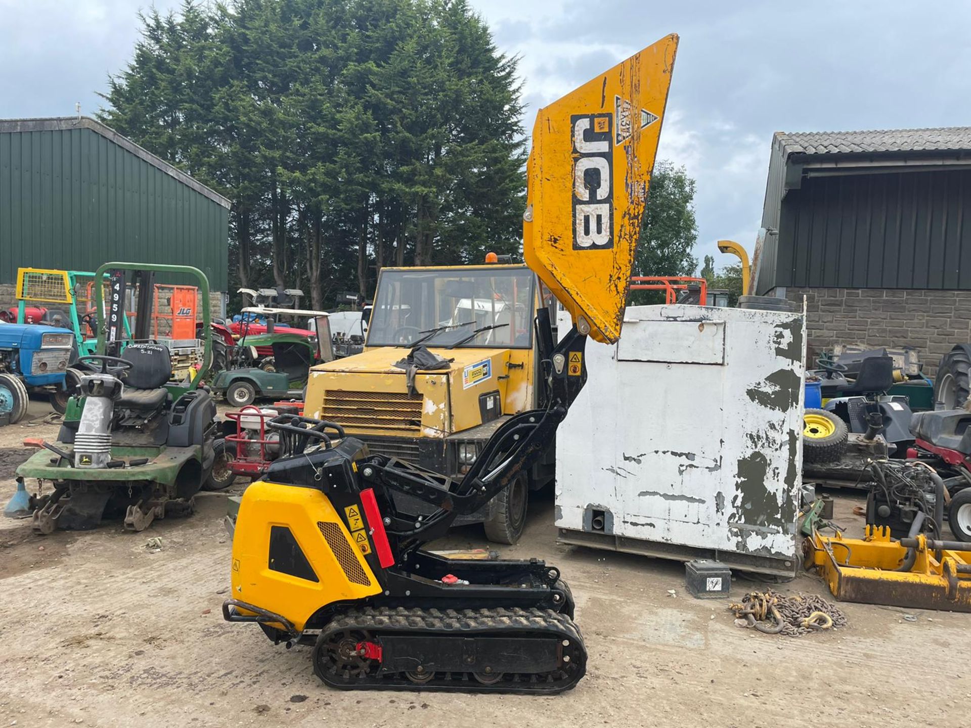 2019 JCB HTD-5 DIESEL TRACKED DUMPER/DUMPSTER, RUNS DRIVES AND TIPS, HIGH TIP DUMP *PLUS VAT* - Image 5 of 10