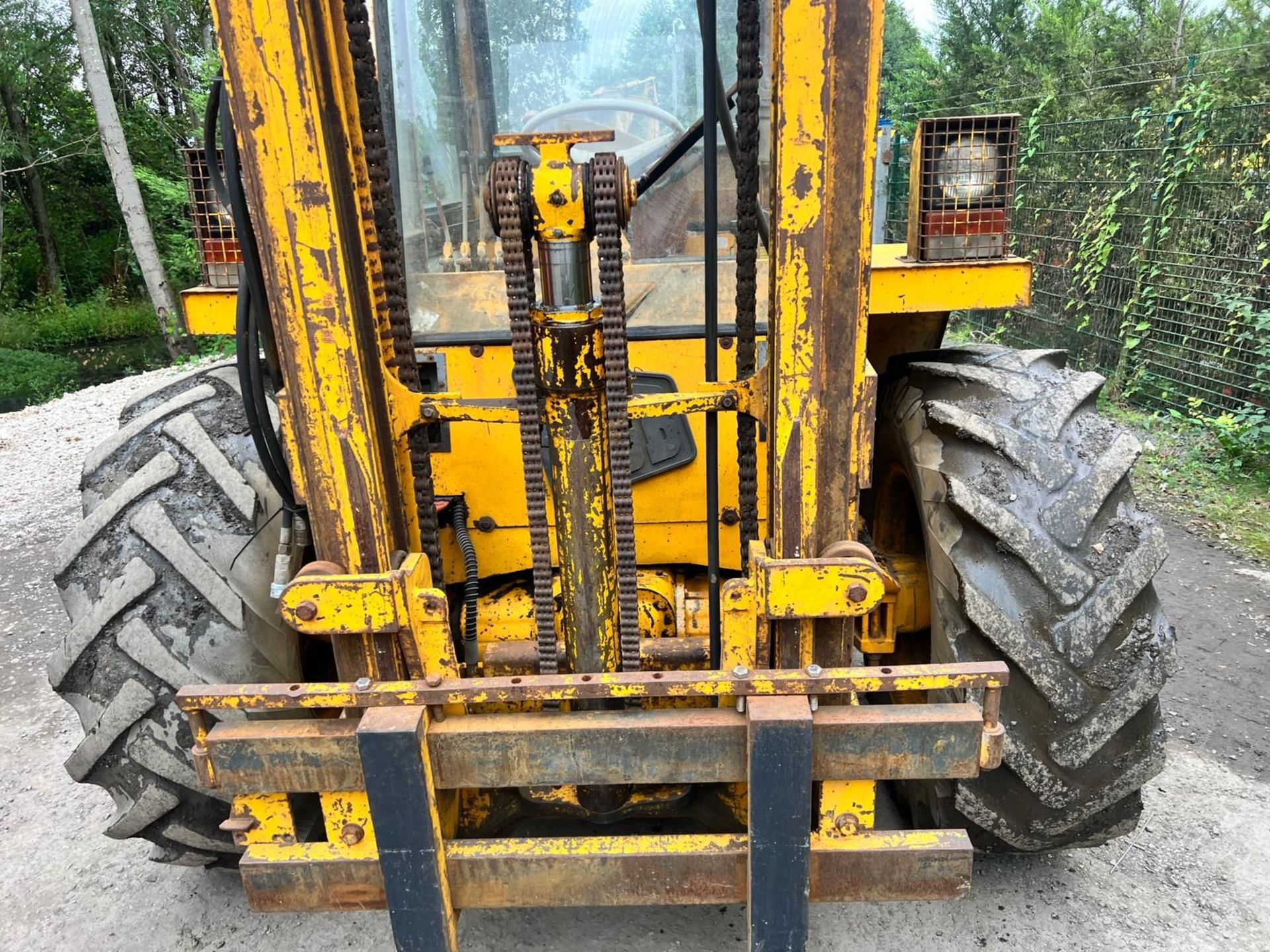 JCB 926 4 WHEEL DRIVE FORKLIFT, 3 STAGE CONTAINER SPEC MAST *PLUS VAT* - Image 7 of 14