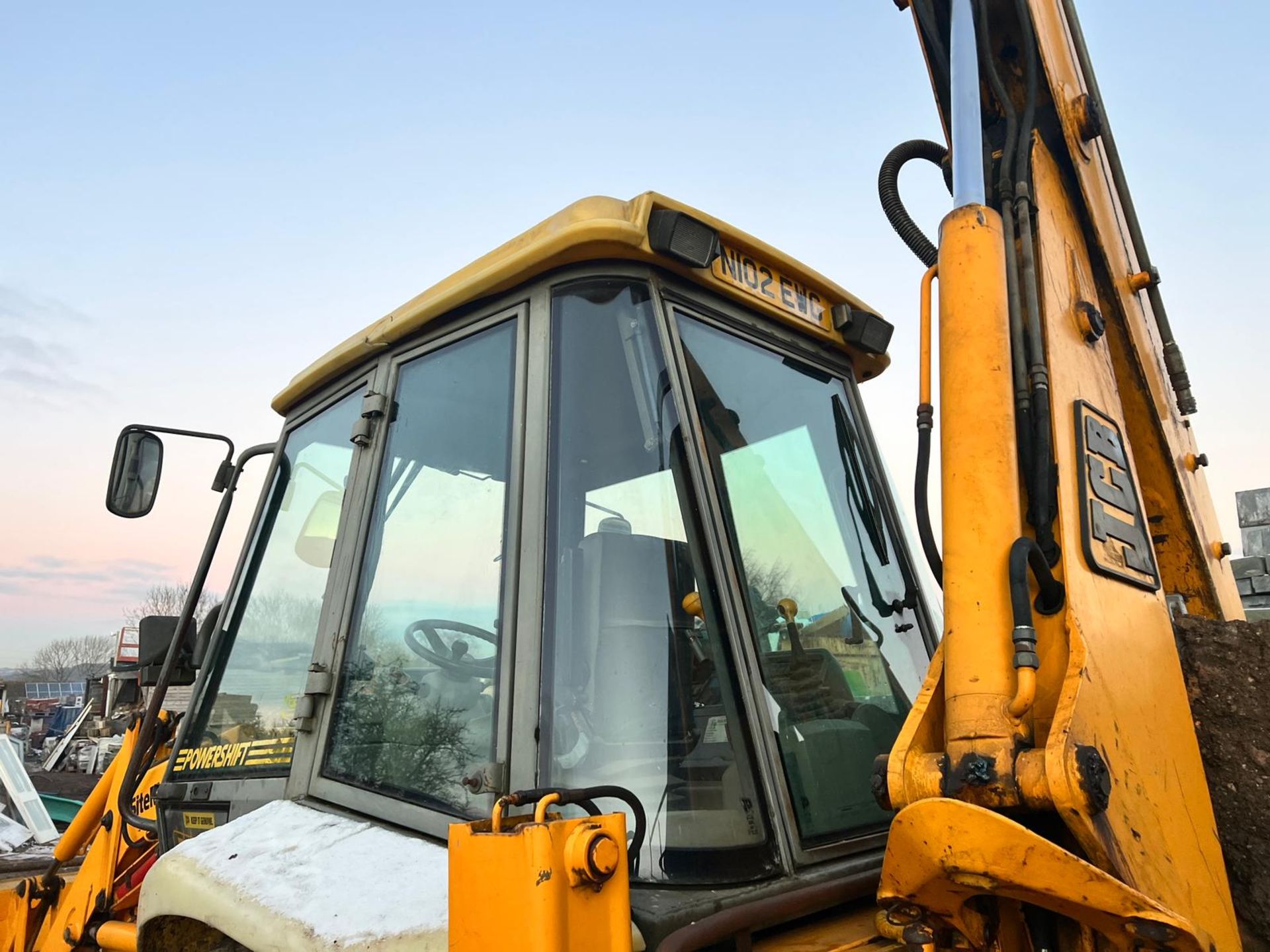 JCB 3CX Sitemaster Plus Turbo Diesel 4WD Powershift Front Loader Backhoe *PLUS VAT* - Image 10 of 26