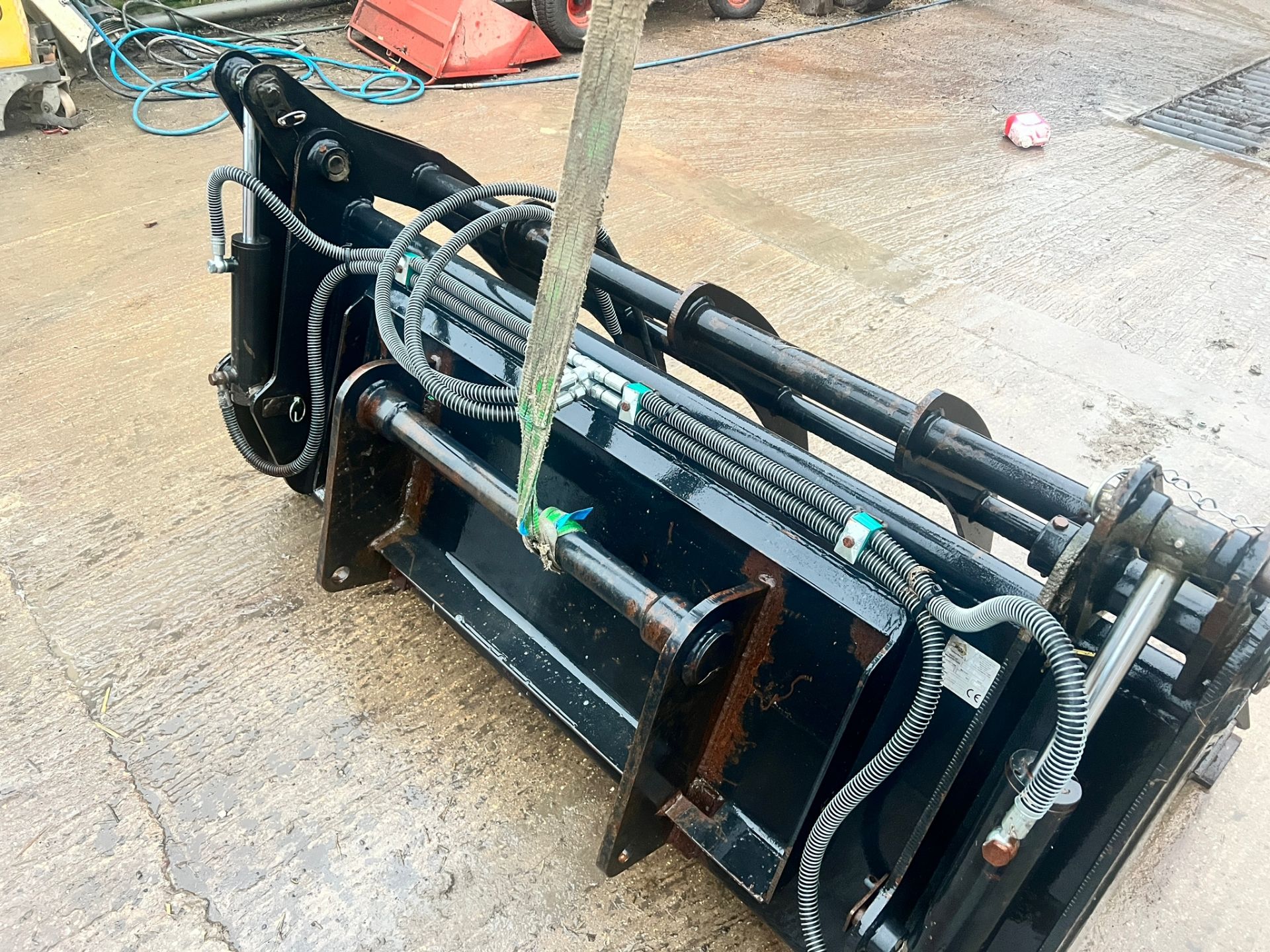 Abiljo 72” Hydraulic Bucket Grab *PLUS VAT* - Image 6 of 14