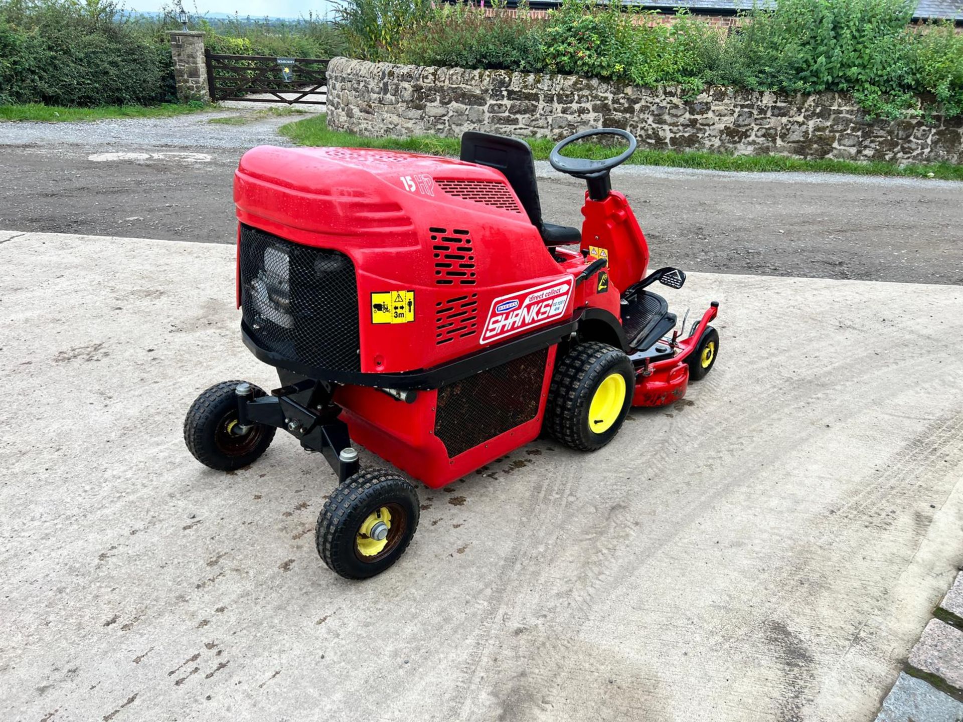 Barrus Shanks TG155T 4W Direct Collect Outfront Ride On Mower *PLUS VAT* - Image 3 of 17