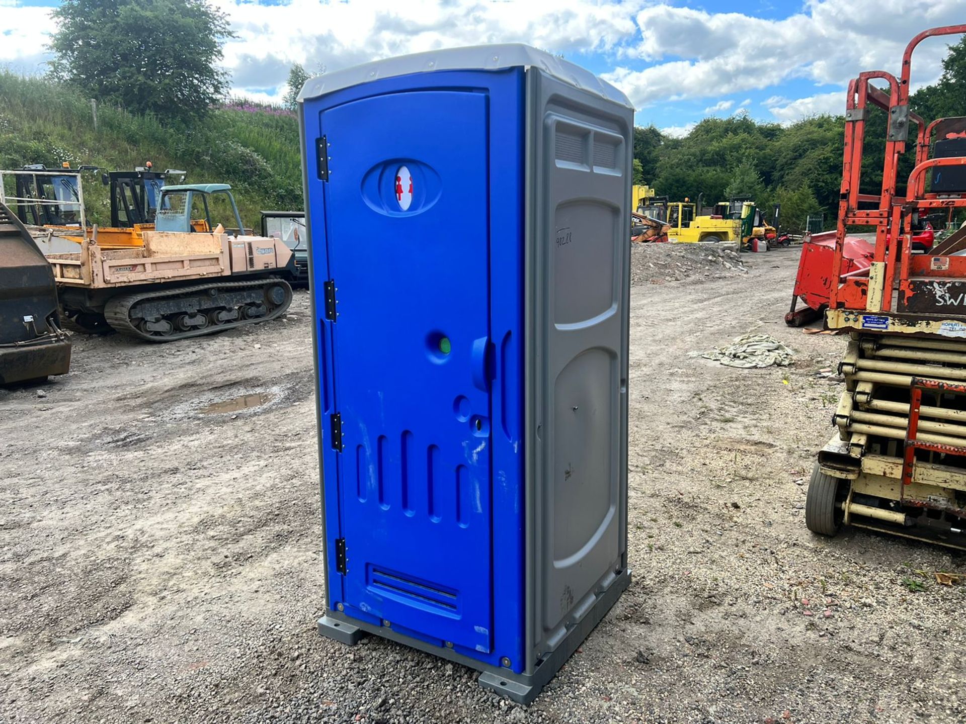 New And Unused Construction Site Portable Toilet Block *PLUS VAT*