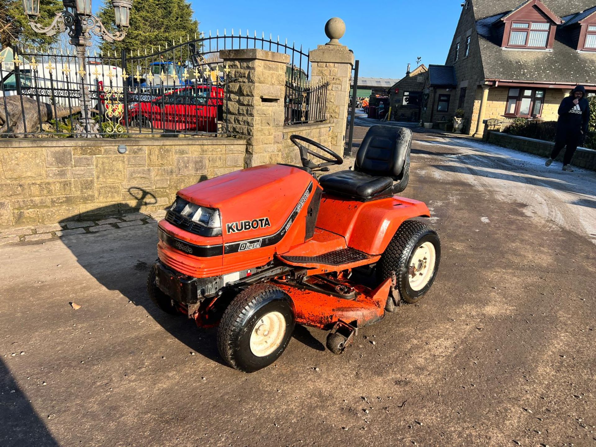 Kubota G1900S 4WS Diesel Ride On Mower *NO VAT* - Image 6 of 17