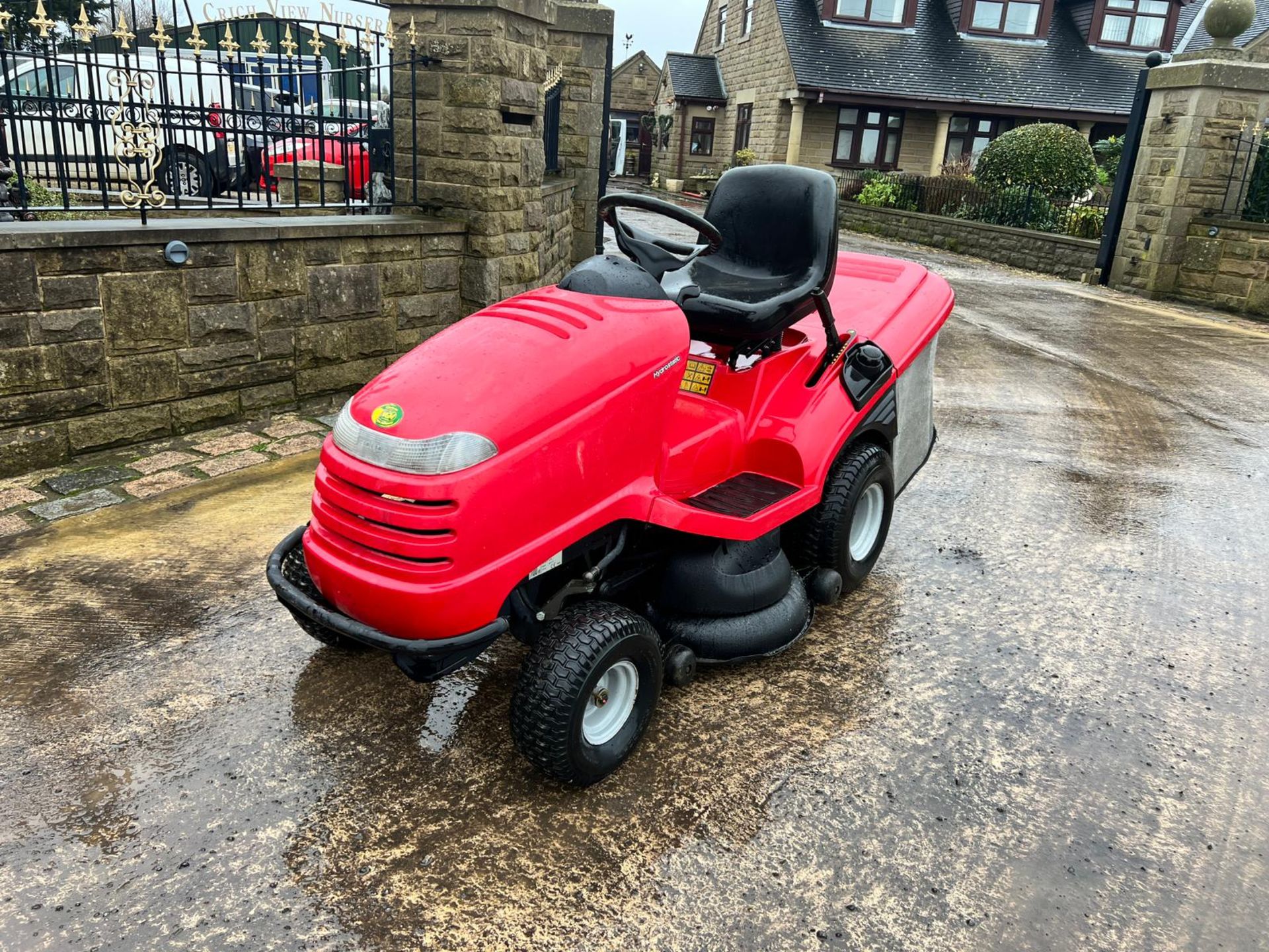 Honda 2417 Ride On Mower *PLUS VAT*