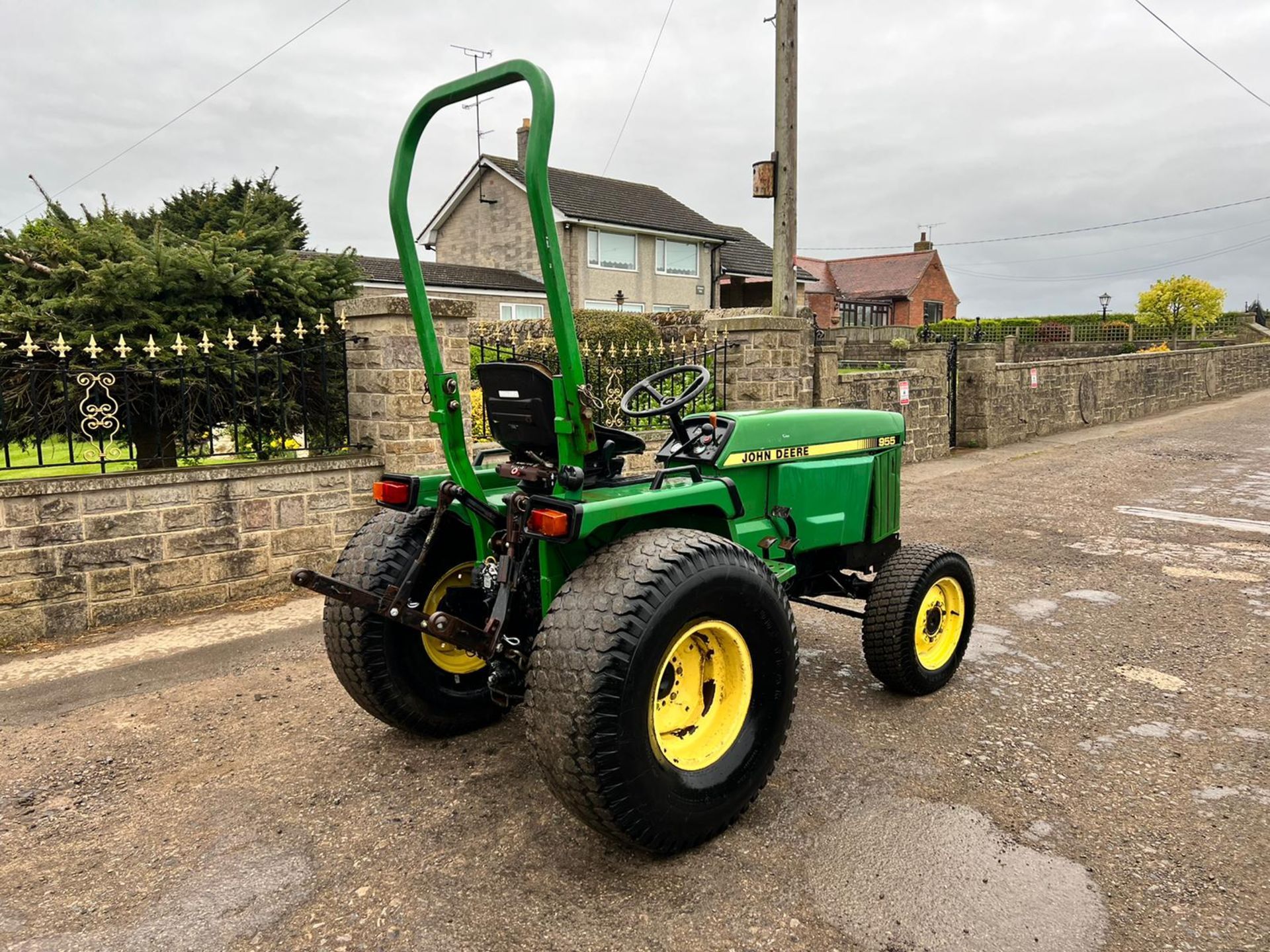 John Deere 955 33HP 4WD Compact Tractor, Runs And Drives *PLUS VAT* - Image 3 of 12