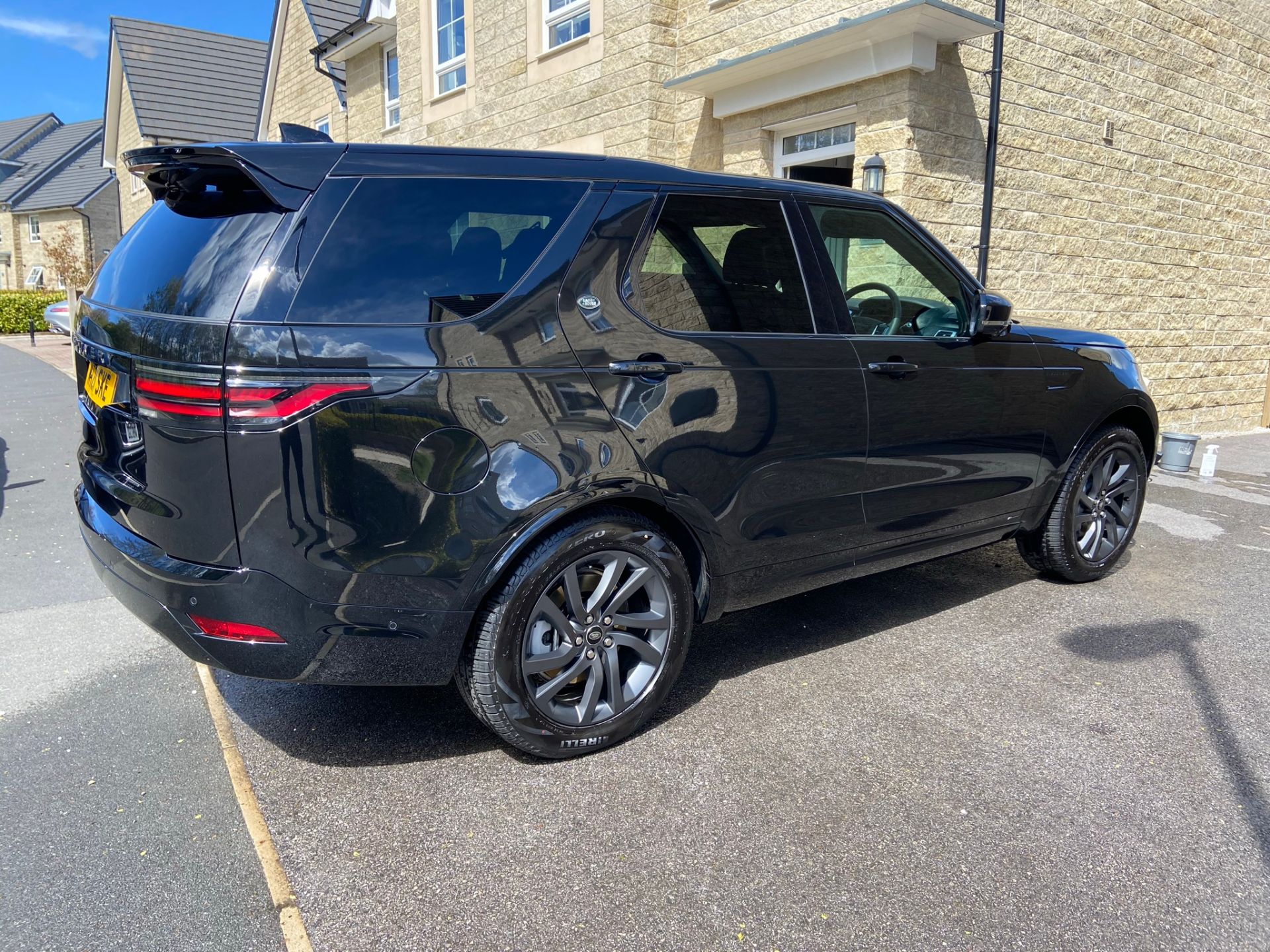 2021 Land Rover DISCOVERY R-DYNAMIC S D MHEV AUTO 15k miles MINT RARE OPPORTUNITY NO WAITING LIST! - Image 5 of 12