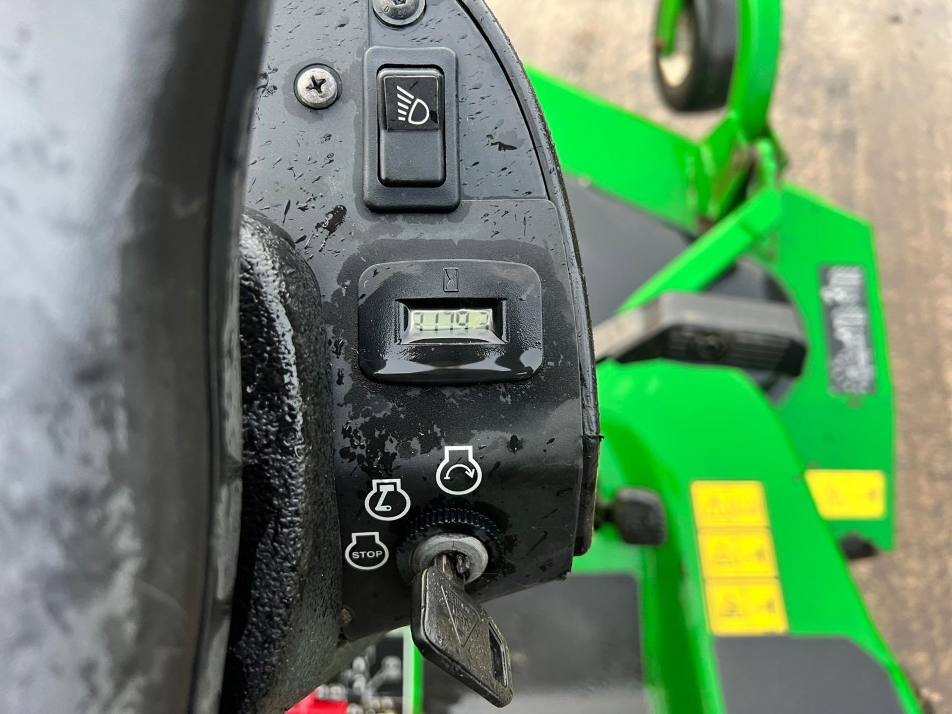 59 Reg. John Deere 1445 4WD Outfront Ride On Mower *PLUS VAT* - Image 10 of 18