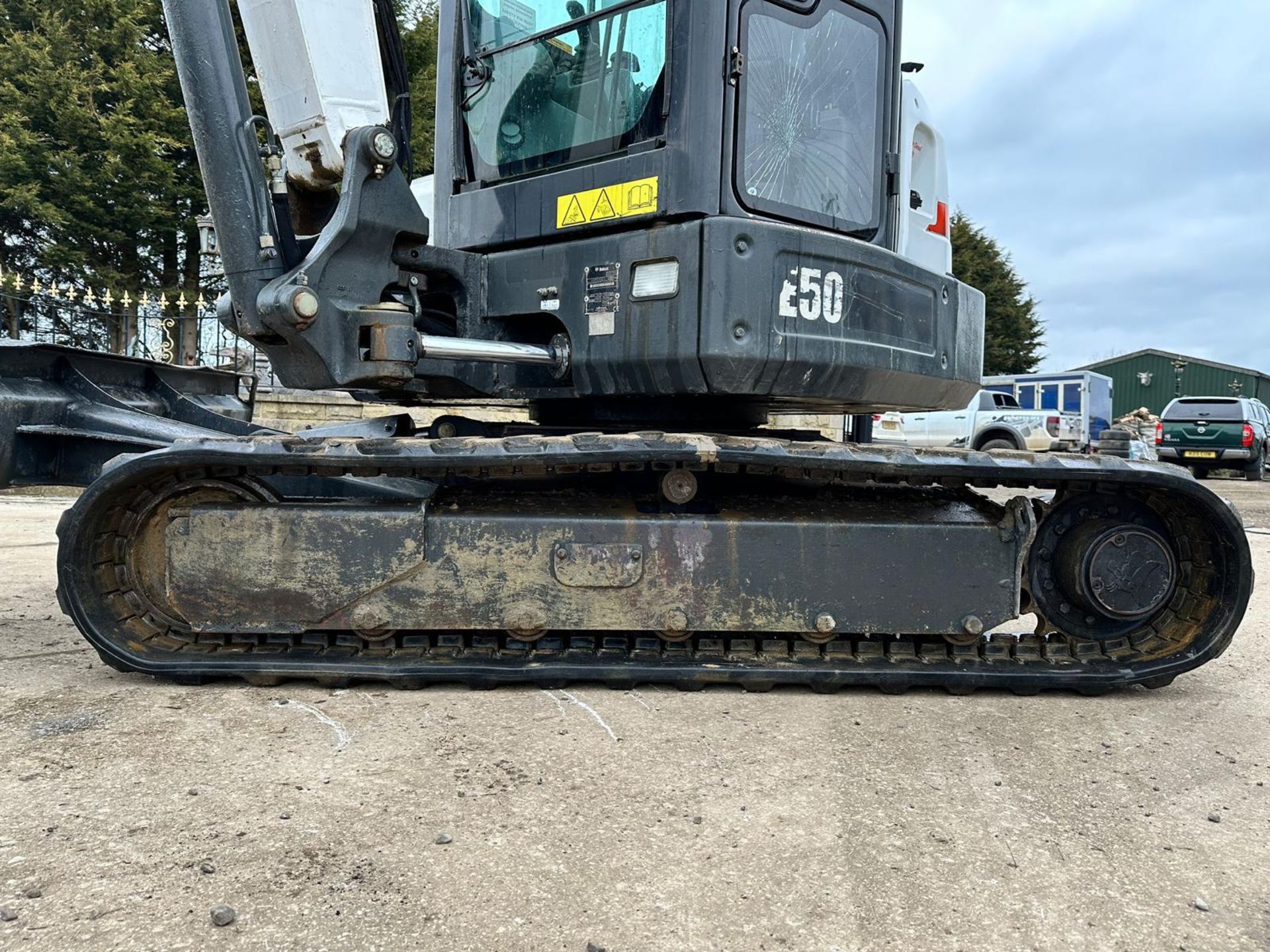 2014/15 Bobcat E50 Zero Tail Swing Excavator *PLUS VAT* - Image 10 of 25