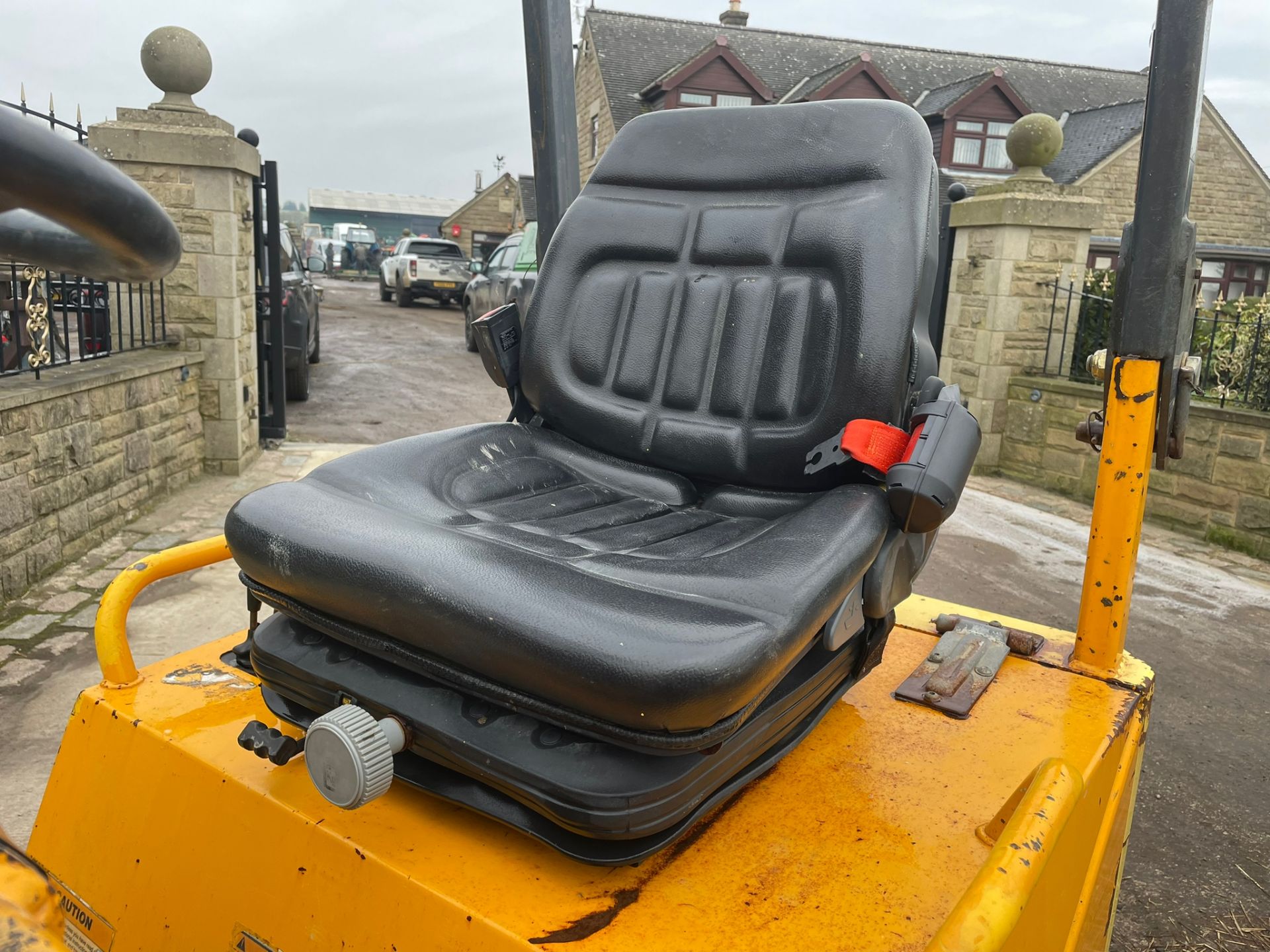 2010 Thwaites MACH201 4WD 1 Tonne High Tip Dumper *PLUS VAT* - Image 9 of 12