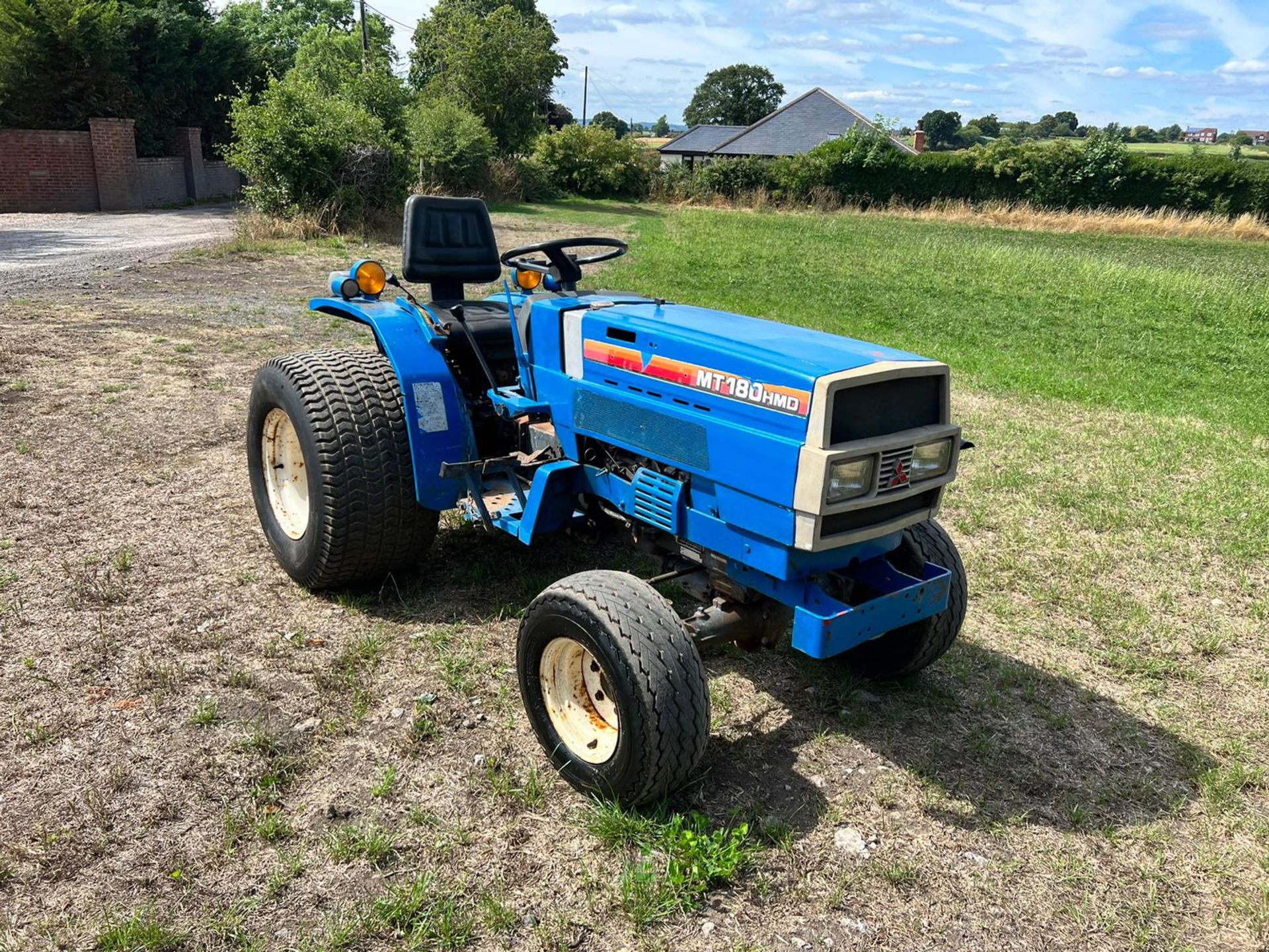 MITSUBISHI MT180HMD 18HP 4WD COMPACT TRACTOR *PLUS VAT*