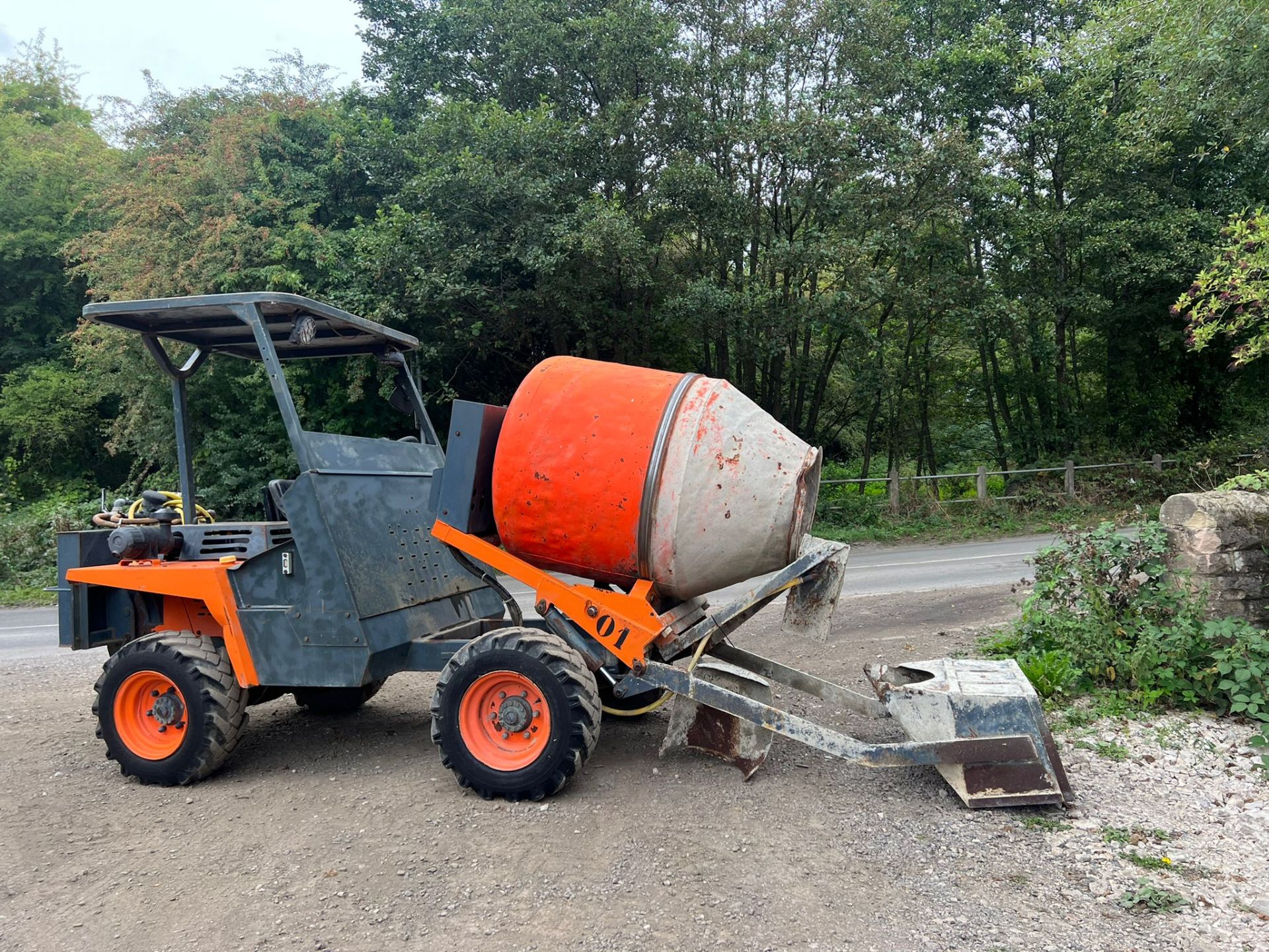 2010 MZ IMER 1000-HT/AUSA 4WD SELF LOADING CONCRETE MIXER/DUMPER *PLUS VAT* - Image 4 of 4