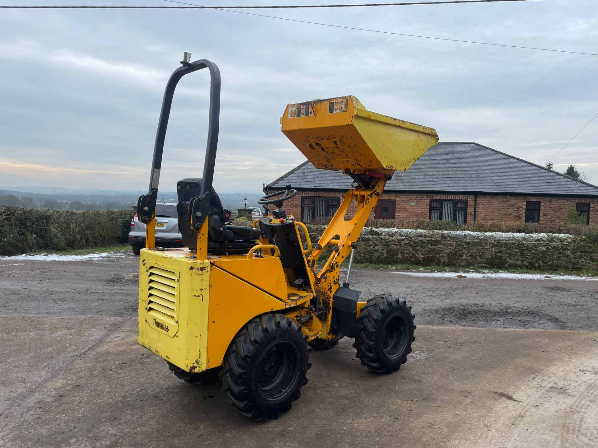 2010 Thwaites MACH201 4WD 1 Tonne High Tip Dumper *PLUS VAT* - Image 2 of 12