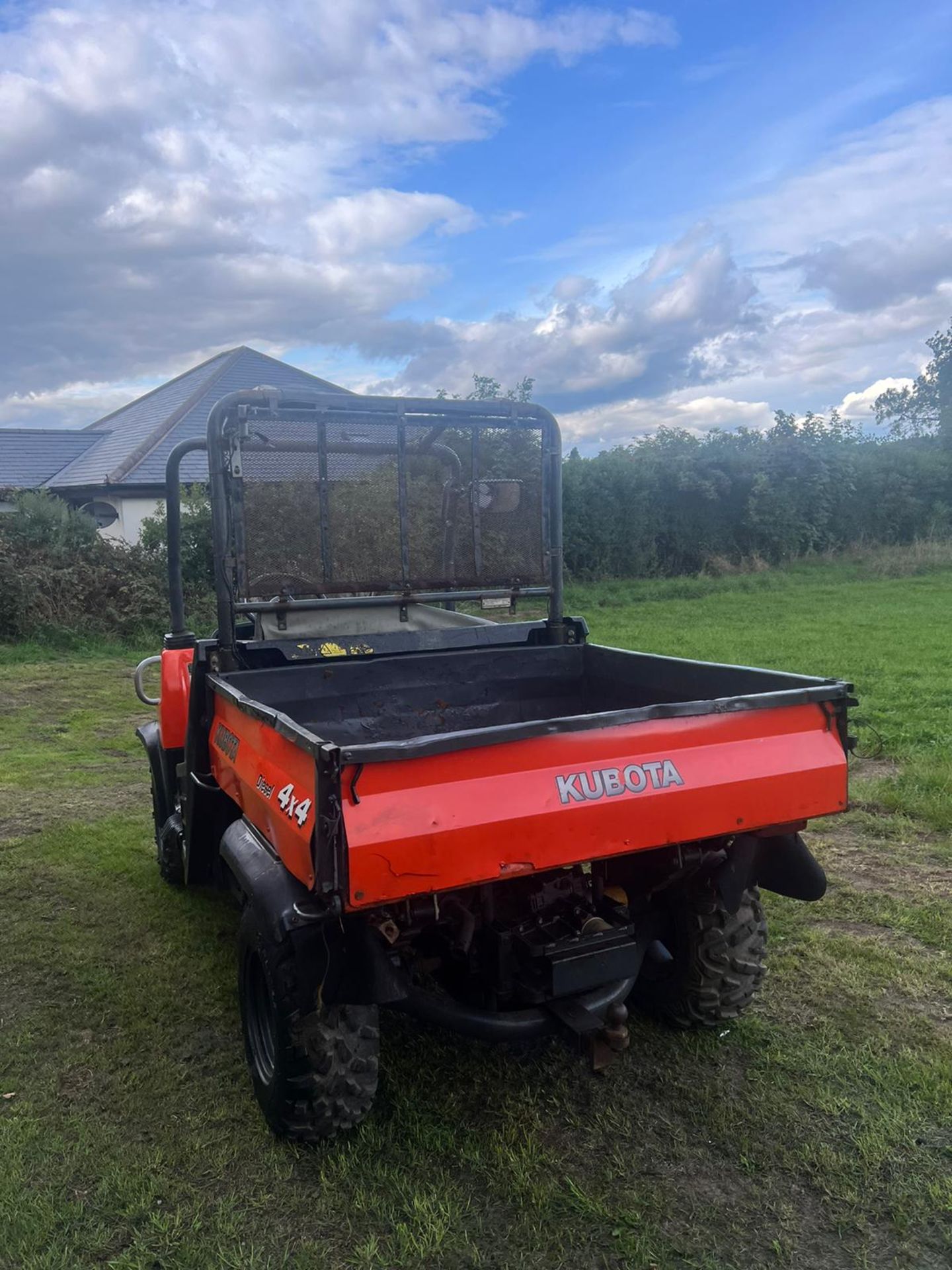 KUBOTA RTV900 4 WHEEL DRIVE FARM BUGGY, HYDROSTATIC DRIVE FOR EASY USE *PLUS VAT* - Image 4 of 7