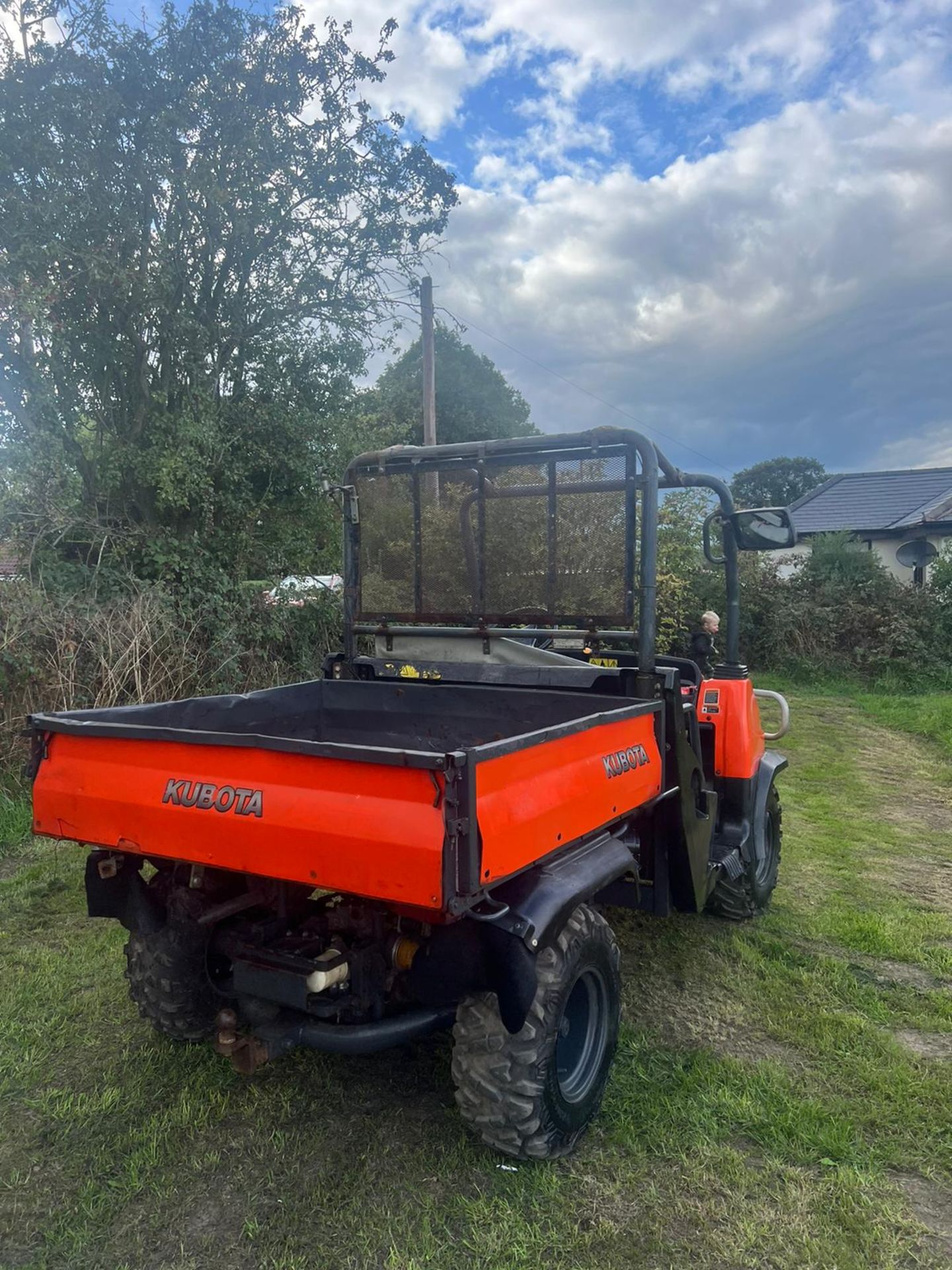 KUBOTA RTV900 4 WHEEL DRIVE FARM BUGGY, HYDROSTATIC DRIVE FOR EASY USE *PLUS VAT* - Image 6 of 7