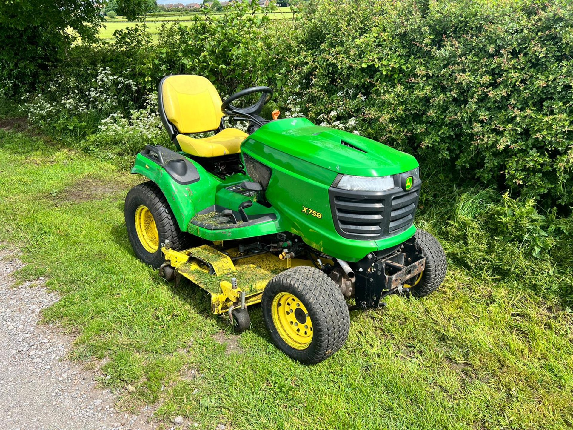 2013 John Deere X758 24HP 4WD Ride On Mower, Runs Drives And Cuts, Showing A Low 950 Hours! - Image 2 of 21