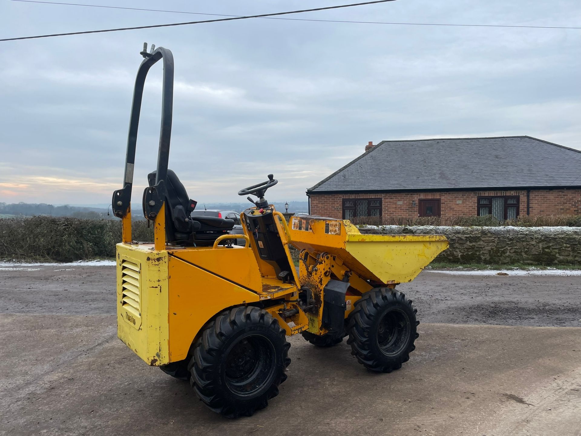 2010 Thwaites MACH201 4WD 1 Tonne High Tip Dumper *PLUS VAT* - Image 4 of 12