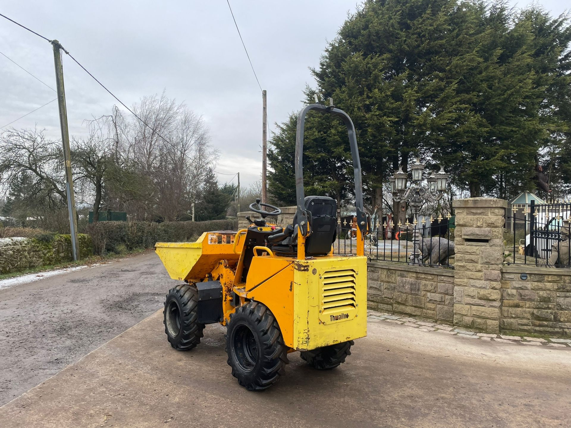 2010 Thwaites MACH201 4WD 1 Tonne High Tip Dumper *PLUS VAT* - Image 4 of 12