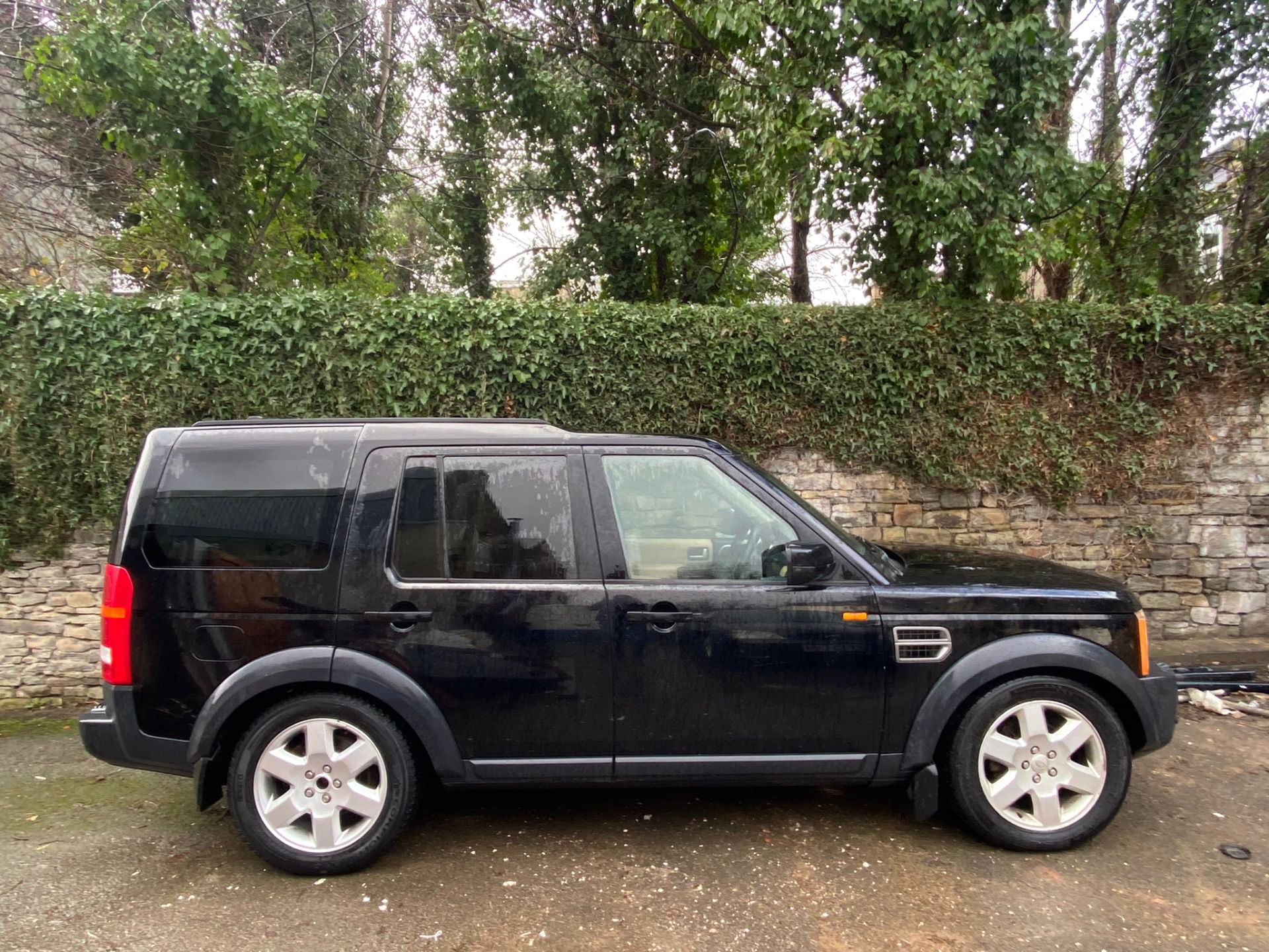 2005/55 LAND ROVER DISCOVERY 3 TDV6 AUTO BLACK SUV ESTATE *NO VAT* - Image 3 of 9