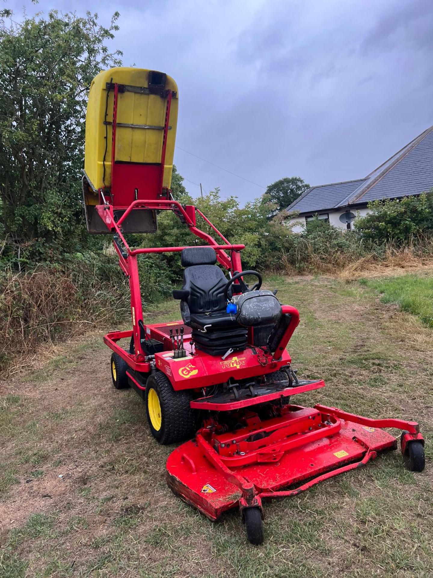 Gianni Ferrari 35HP 4WD Diesel High Tip Mower *PLUS VAT* - Image 2 of 13