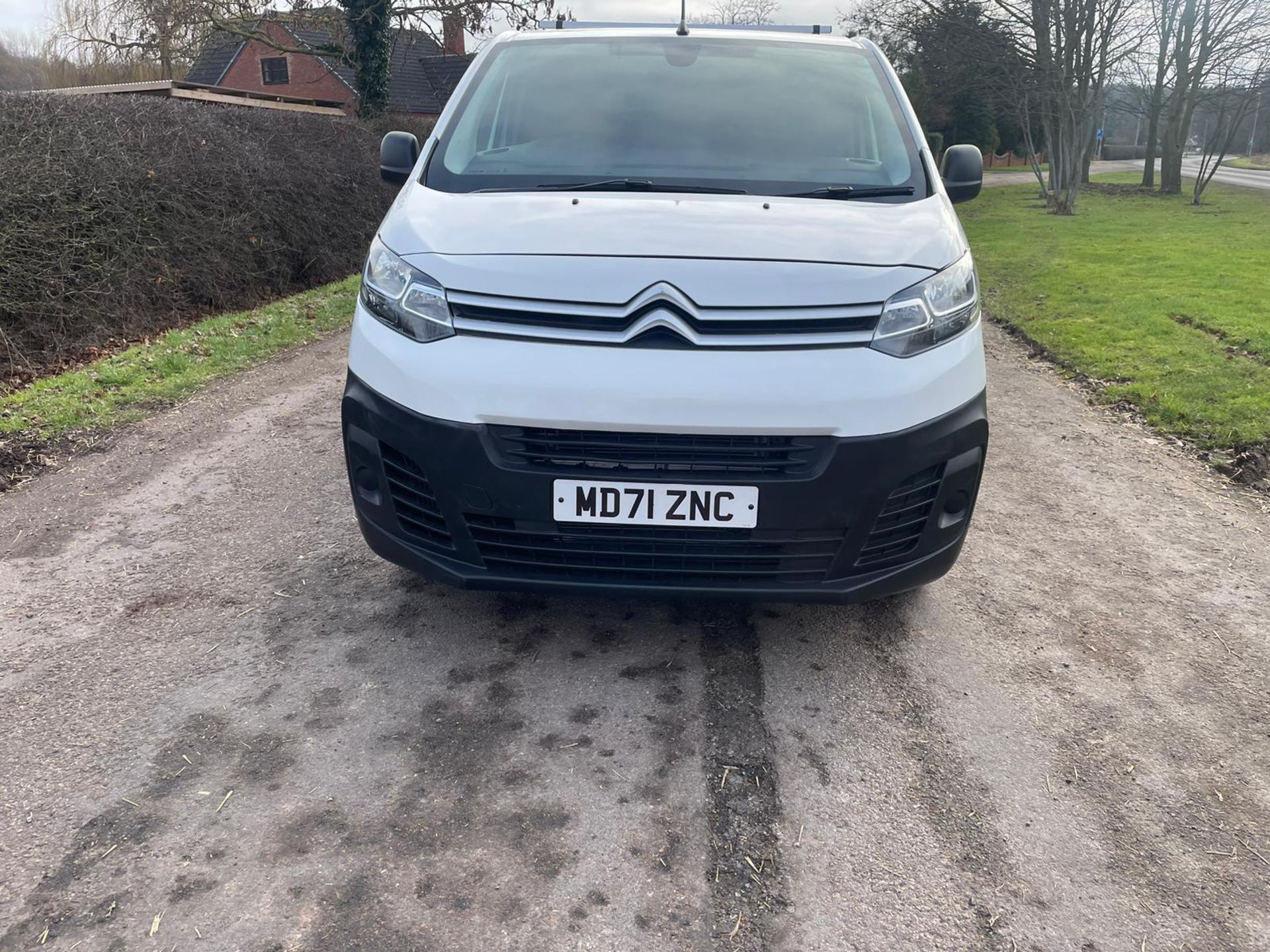 VERY LOW MILEAGE! 2022/71 REG CITROEN DISPATCH 1000 ENTERPRISE PRO B-HDI 1.5 - ONLY 2,000 MILES! - Image 2 of 26