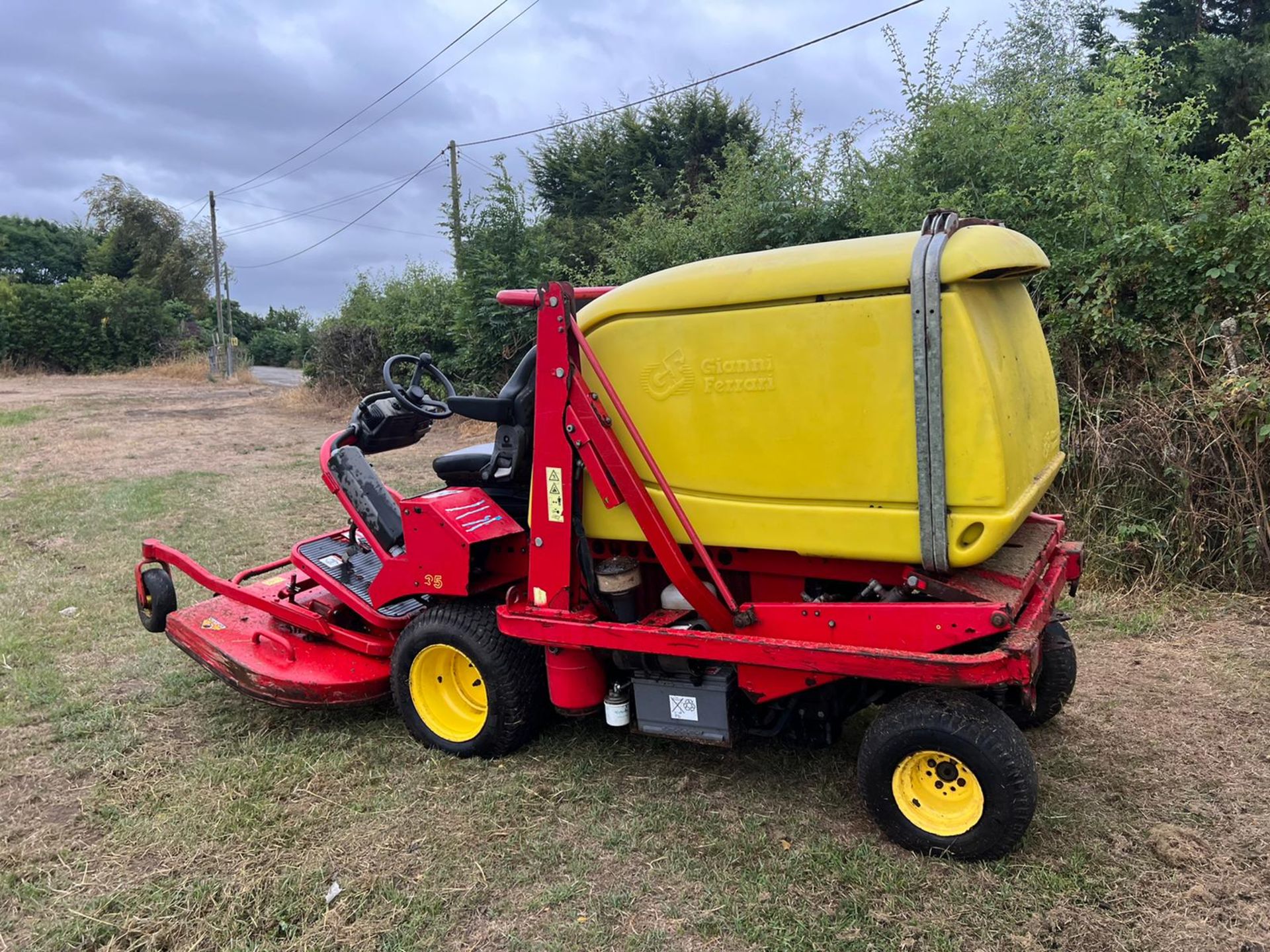 Gianni Ferrari 35HP 4WD Diesel High Tip Mower *PLUS VAT* - Image 6 of 13