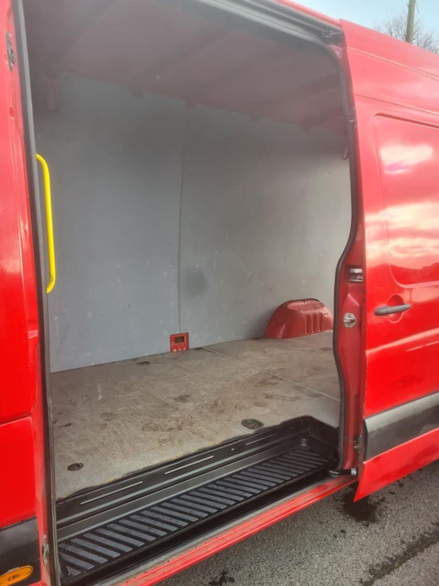 2013 MERCEDES-BENZ SPRINTER 310 CDI RED PANEL VAN *NO VAT* - Image 9 of 12