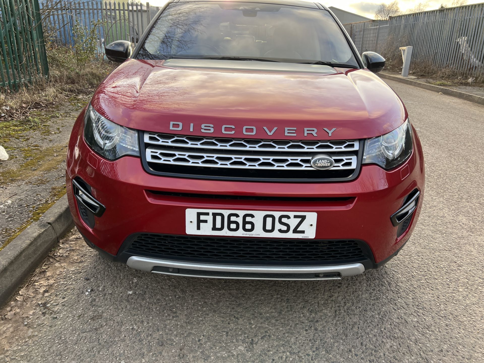 2016/66 LAND ROVER DISCOVERY SPORT HSE TD4 AUTO RED SUV ESTATE 7 SEATS *PLUS VAT* - Image 5 of 23