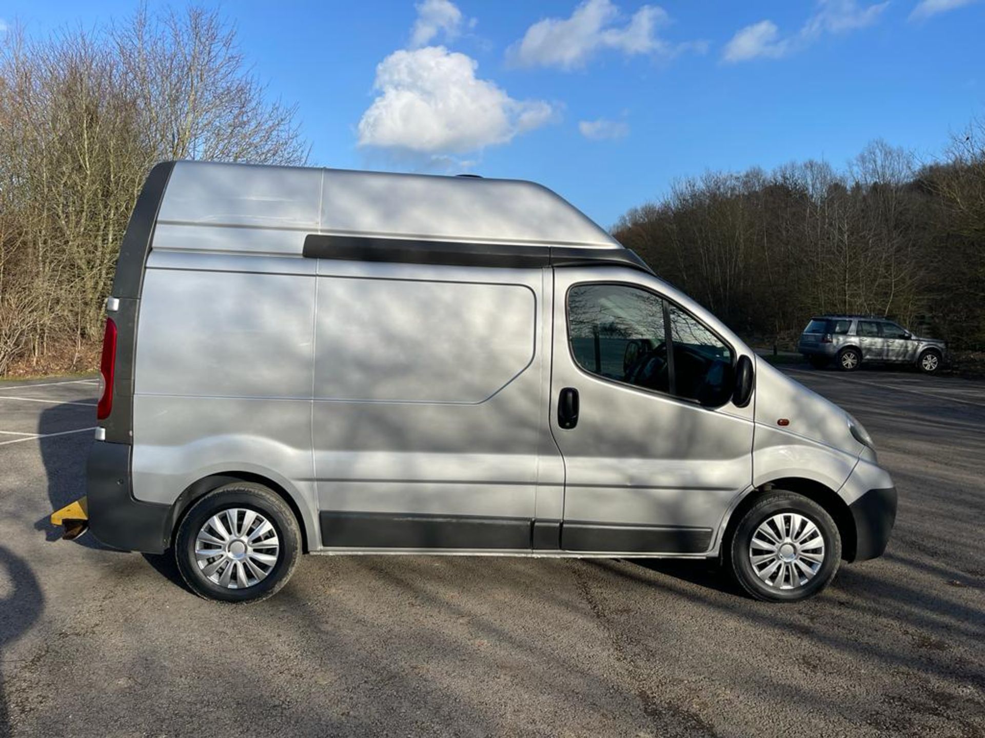 2011/61 VAUXHALL VIVARO 2900 CDTI 89 SWB SILVER PANEL VAN *NO VAT* - Image 3 of 15