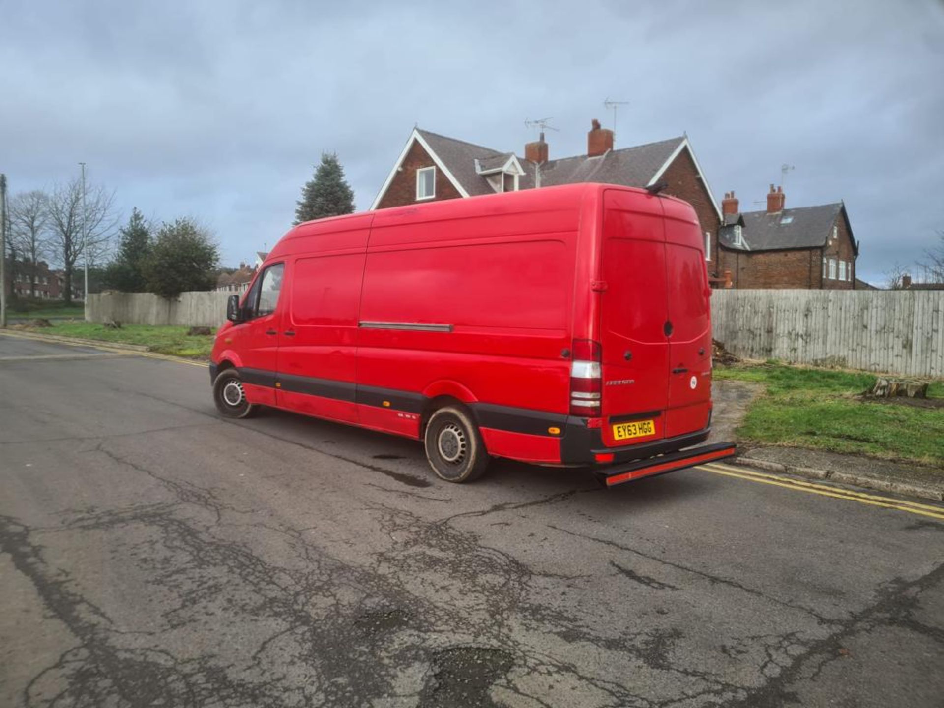 2013 MERCEDES-BENZ SPRINTER 310 CDI RED PANEL VAN *NO VAT* - Image 6 of 12