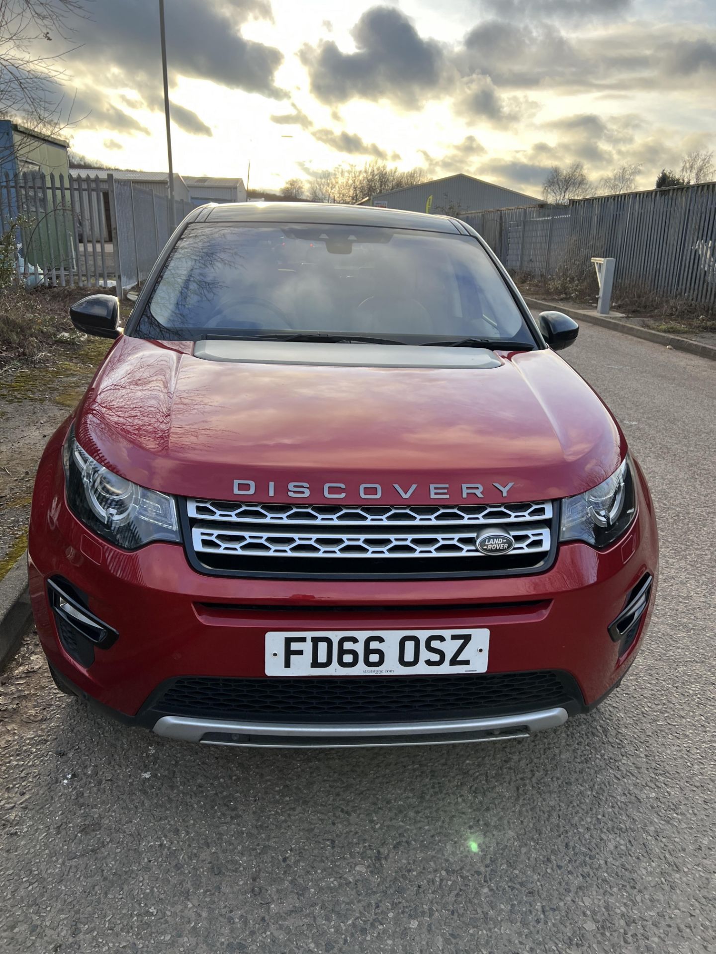 2016/66 LAND ROVER DISCOVERY SPORT HSE TD4 AUTO RED SUV ESTATE 7 SEATS *PLUS VAT* - Image 7 of 23