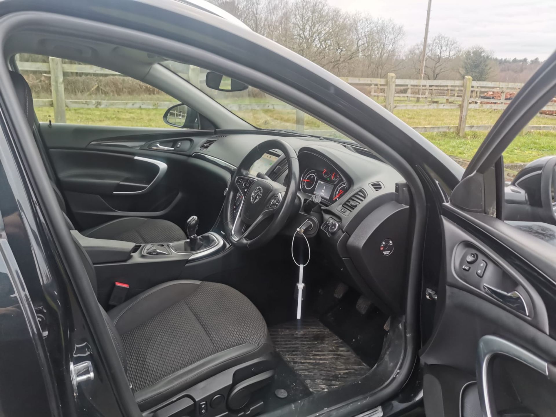 2014/63 REG VAUXHALL INSIGNIA TECHLINE CDTI ECO S/S BLACK ESTATE 2.0 DIESEL *NO VAT* - Image 15 of 22