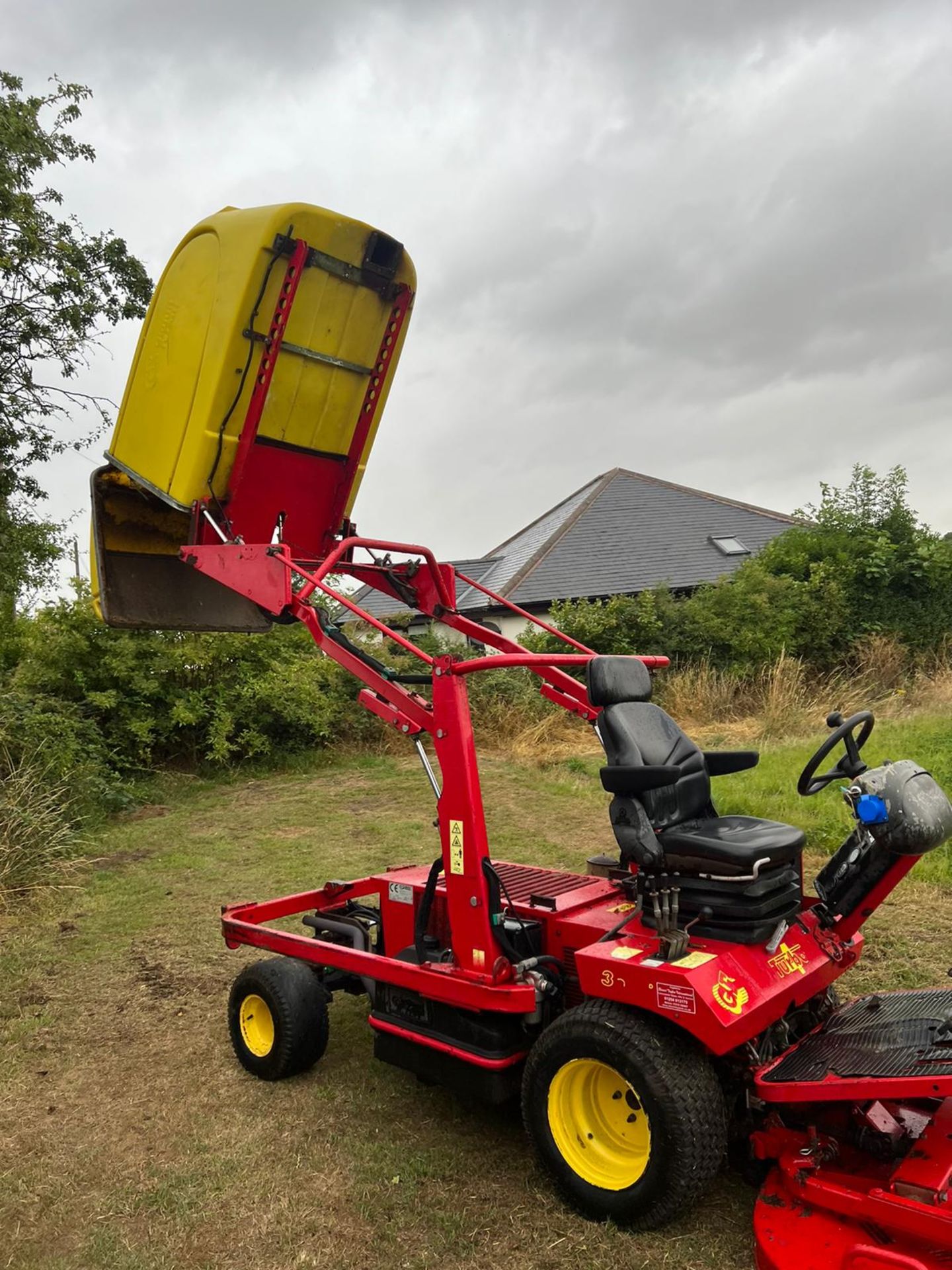 Gianni Ferrari 35HP 4WD Diesel High Tip Mower *PLUS VAT* - Image 3 of 13