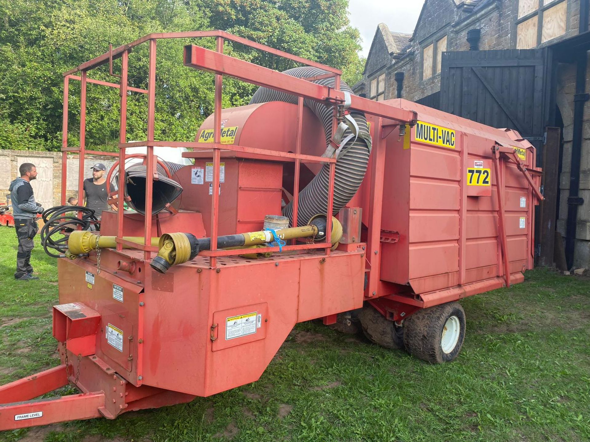 Multivac 772 Agrimetal Towbehind Vaccum Collector, In Working Order, Suitable For Tractor *PLUS VAT* - Image 2 of 4
