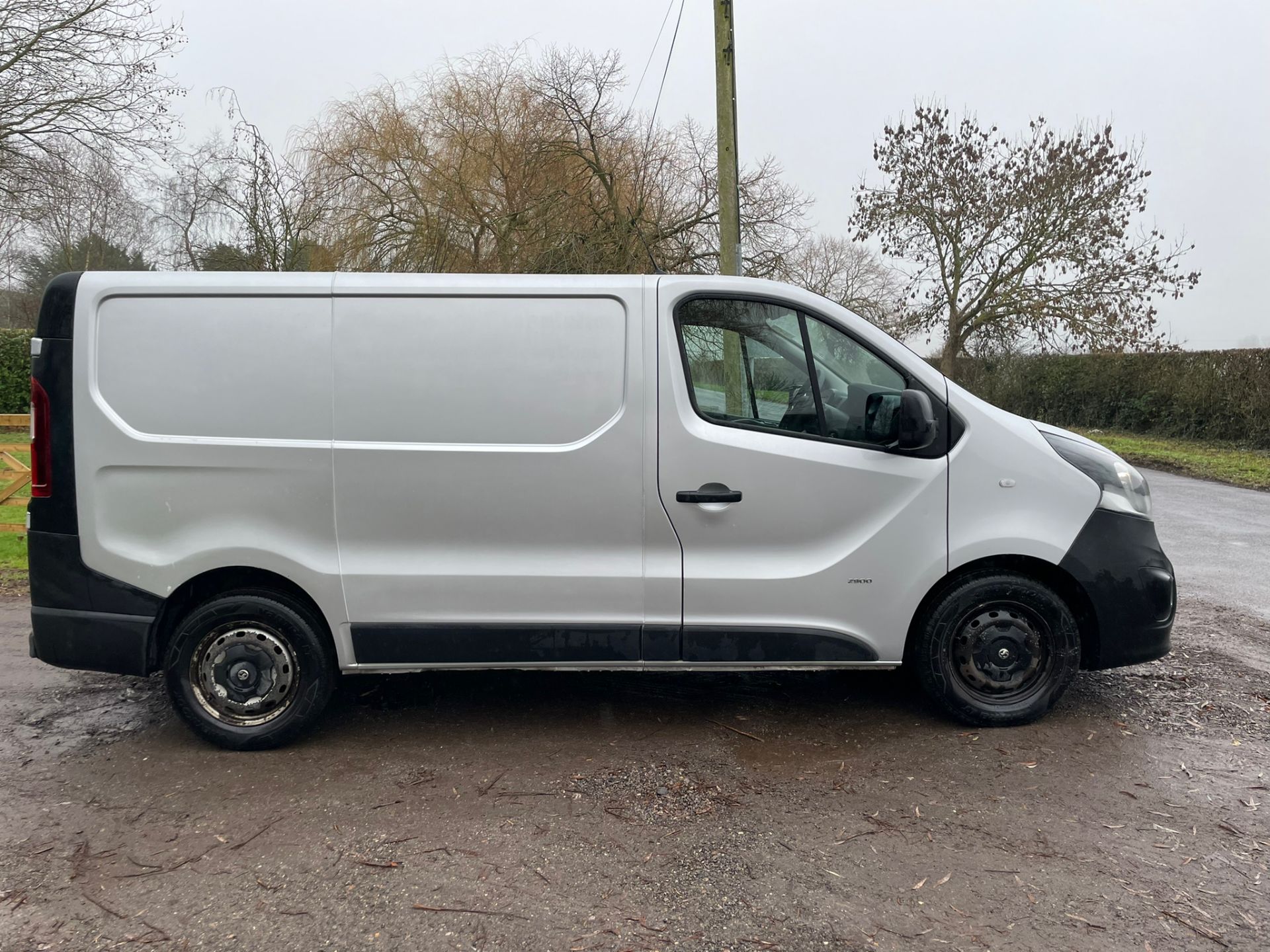 2016 VAUXHALL VIVARO 2900 BT CDTI ECOFLEX SS SILVER PANEL VAN *PLUS VAT* - Image 5 of 13