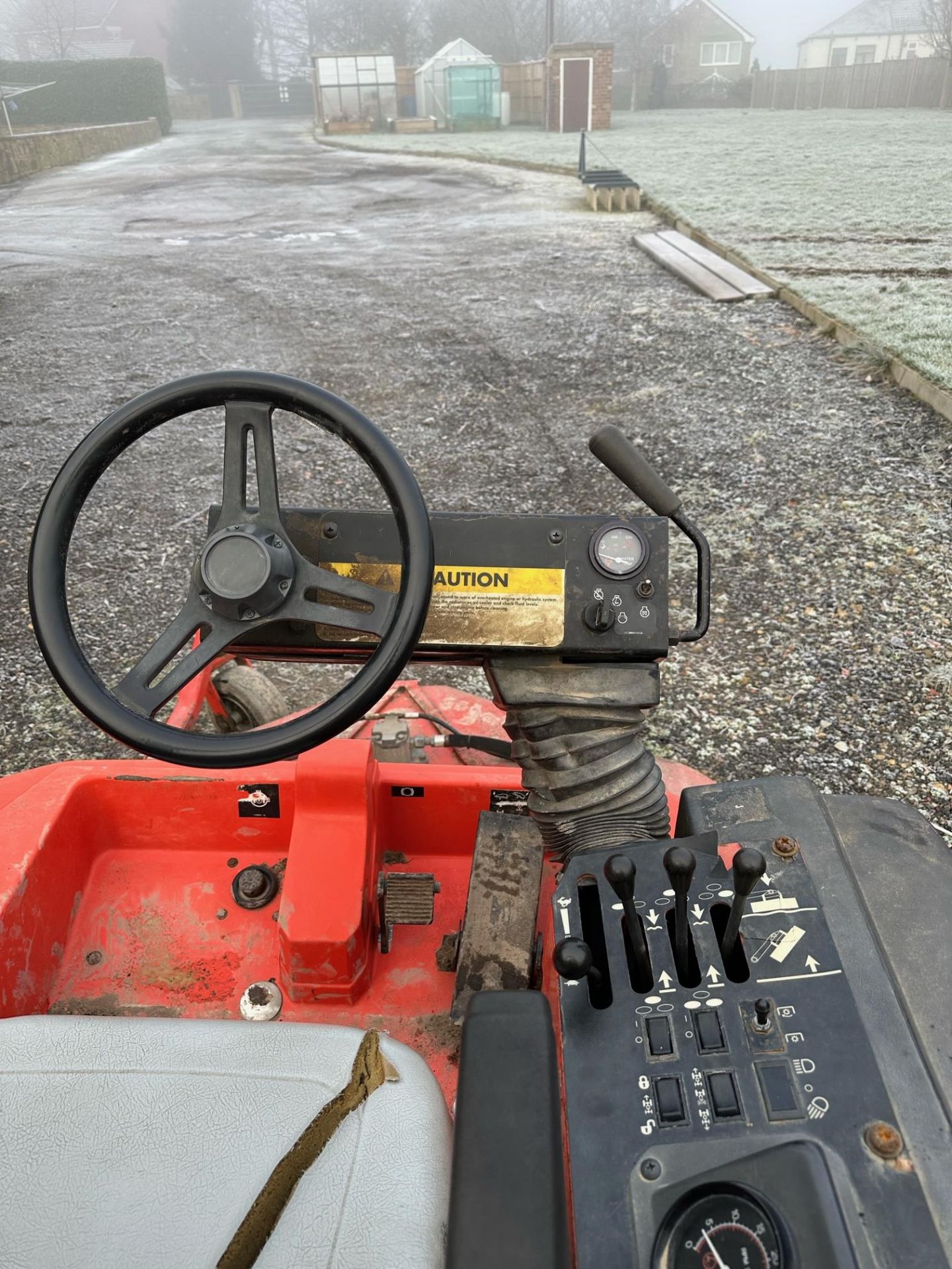 Jacobsen HR5111 bat wing wide area mower   Kubota diesel engine 3.4m total cut width  4WD/2WD - Image 4 of 10