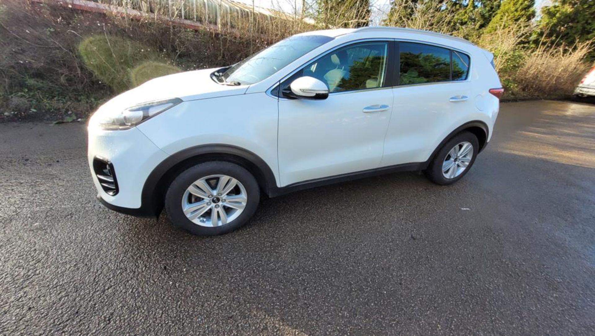 2016 KIA SPORTAGE 2 CRDI ISG WHITE SUV ESTATE *NO VAT* - Image 9 of 19