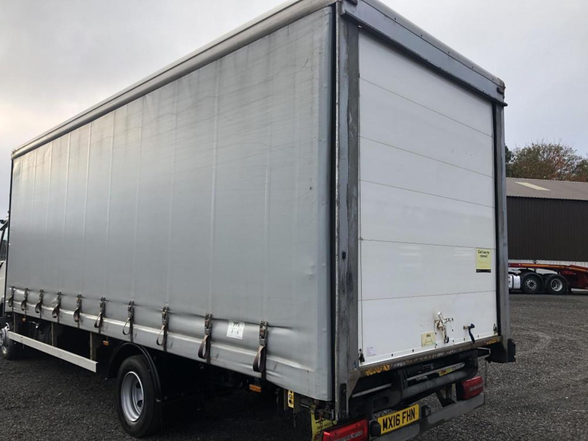 2016 Daf lf 45.150 7.5 Ton Curtain Side Truck with Under Floor Tail Lift *PLUS VAT* - Image 5 of 12