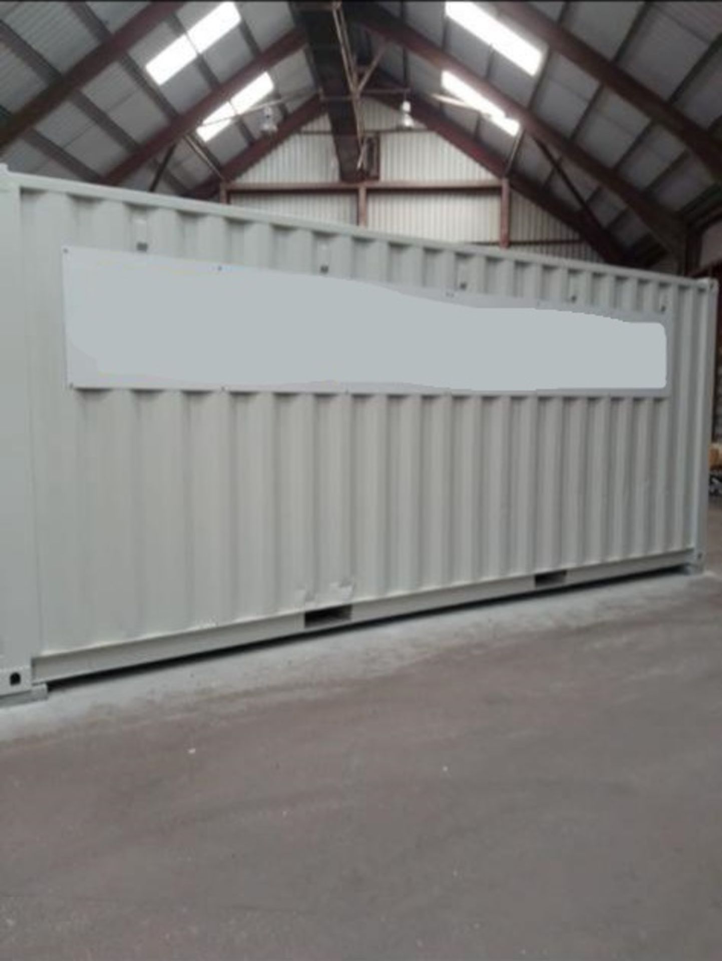 Solar 20ft shipping container stores, 100W solar with 130ah battery /20A controller *PLUS VAT* - Image 6 of 12