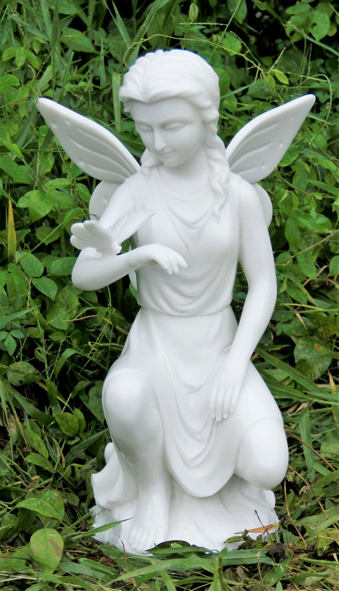 Delightful Dinova Butterfly Fairy statues *PLUS VAT*