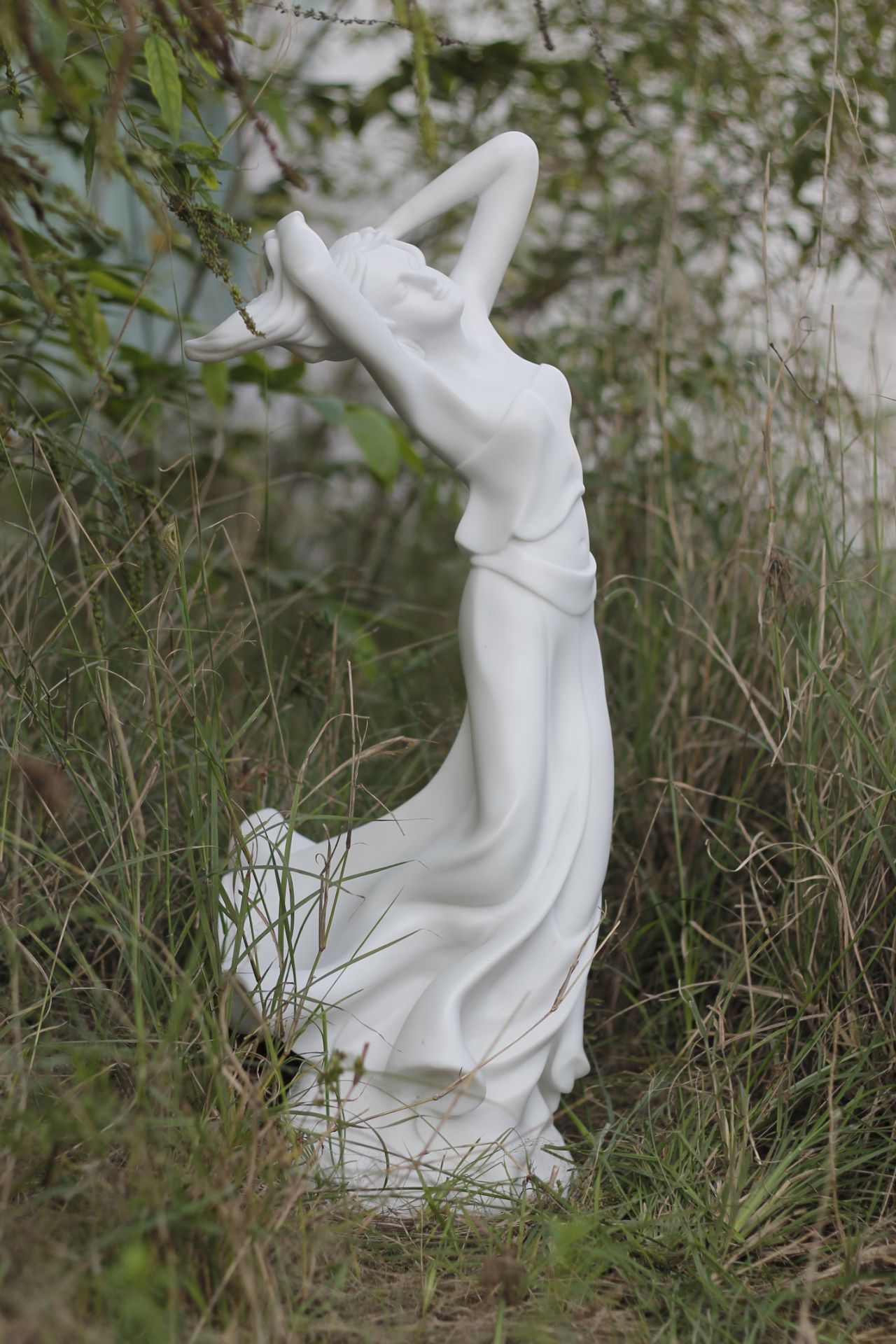 Charming Dinova Poppy statue *PLUS VAT*